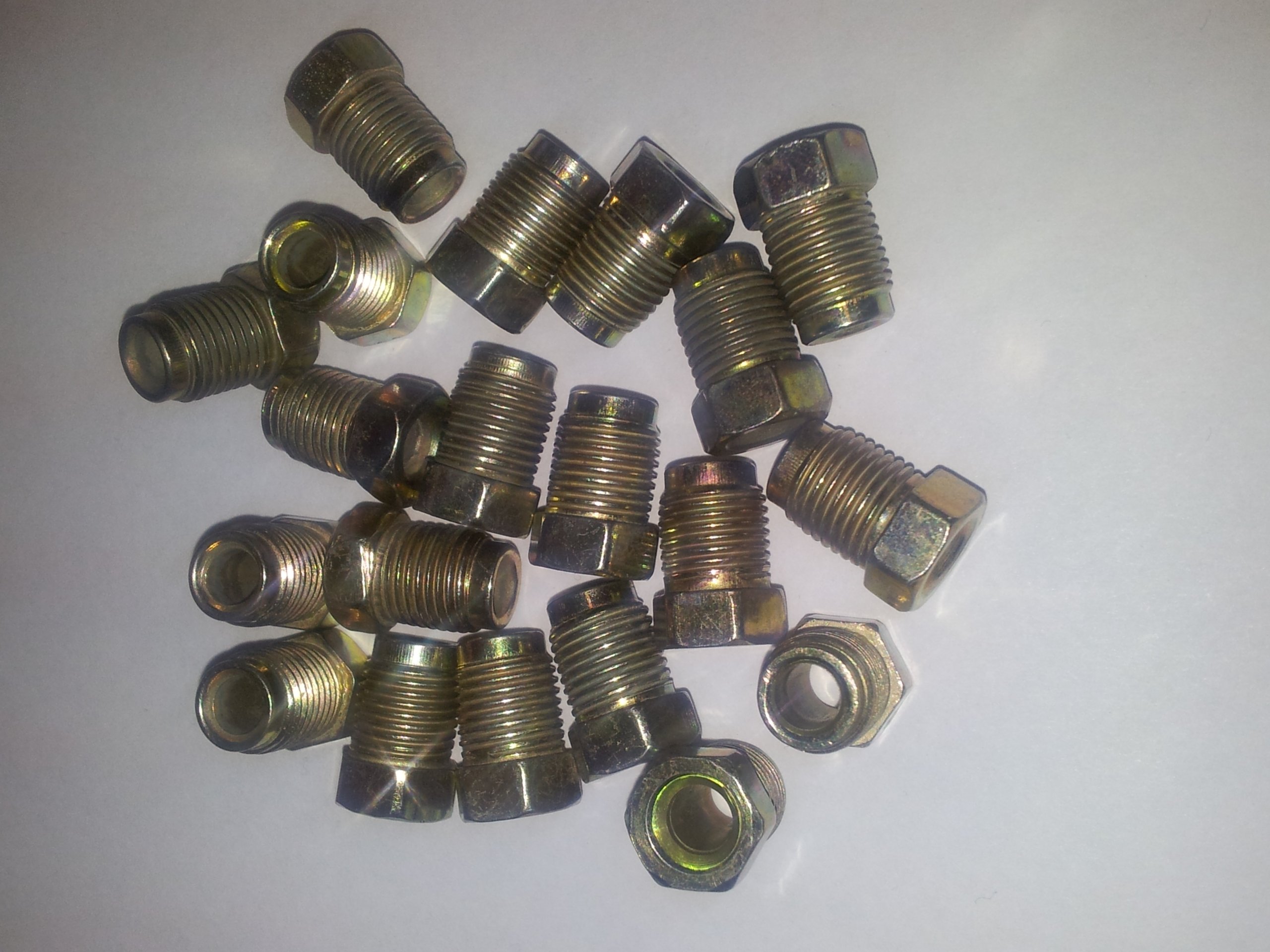 Pack 20 10mm X 1mm Male brake pipe nuts