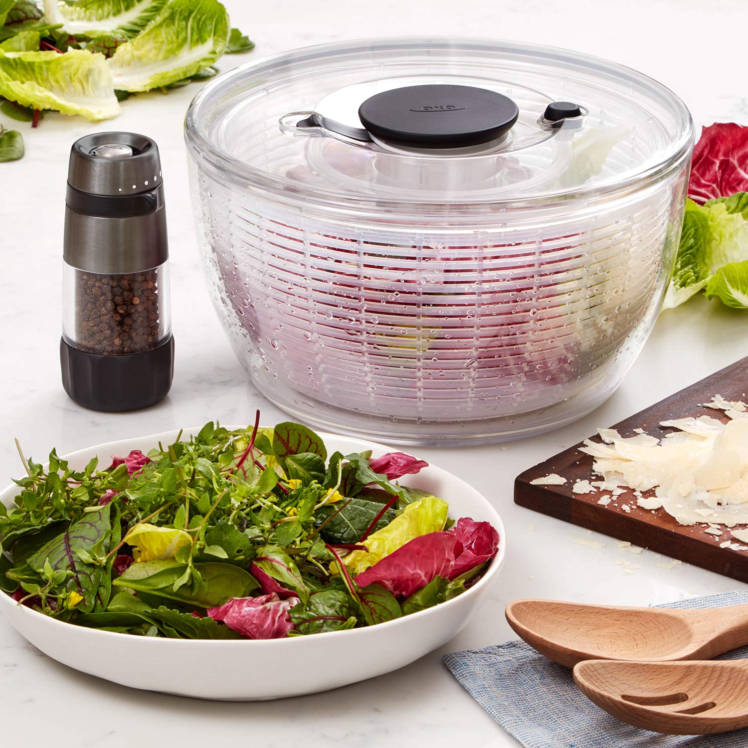 Amazon｜OXO サラダスピナー 野菜水切り器 大 丸型 & 野菜保存容器 