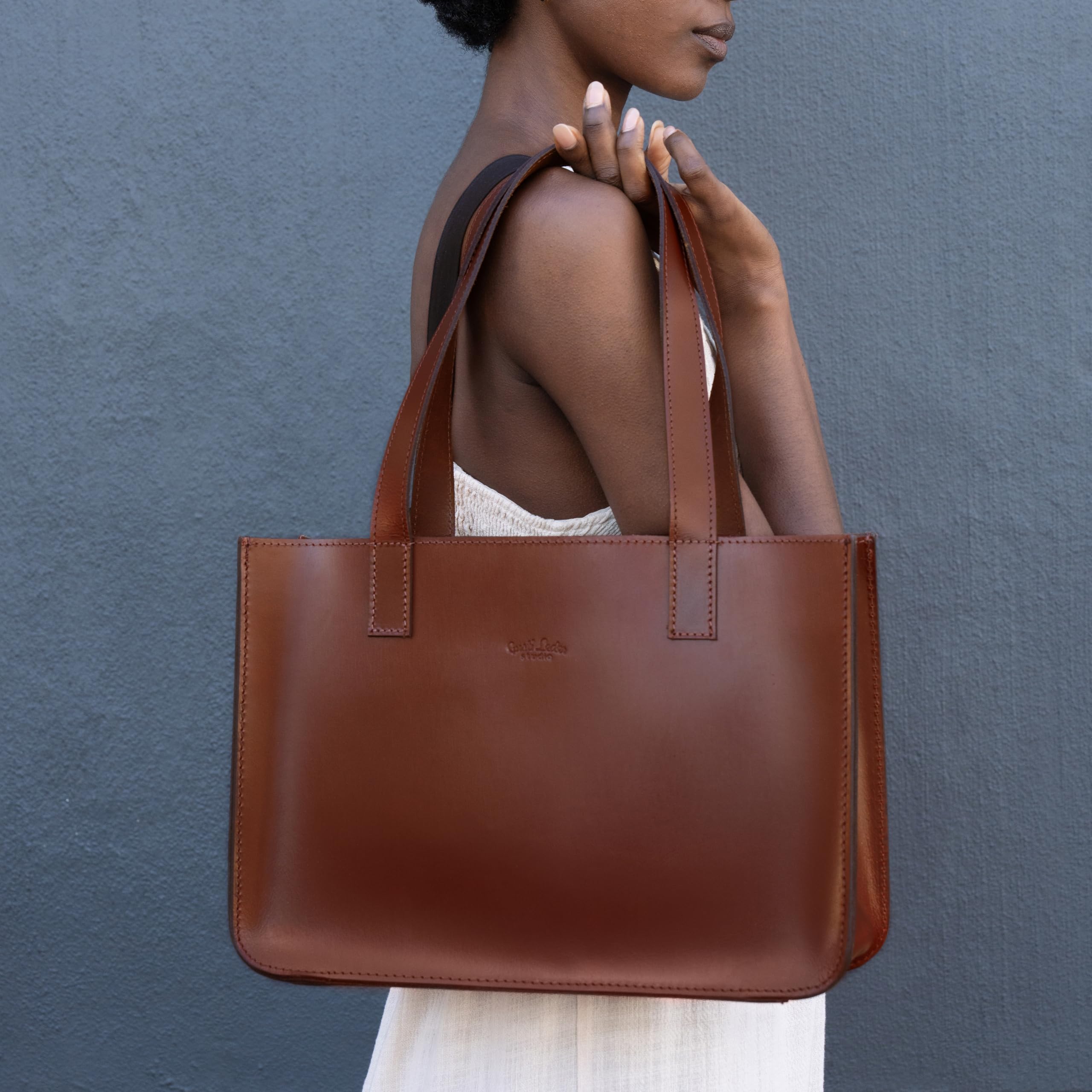 Gusti Agatha S - Borsa a mano da donna in pelle