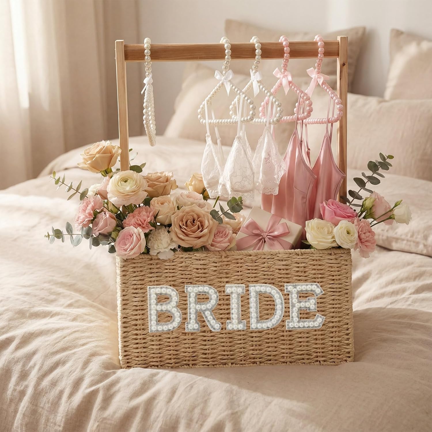 Hoolerry Rattan Bridal Gift Basket with 6 Pearl Hangers Bachelorette Party Bride Gift Basket Gifts for Wedding Box Closet for Women Just Married Engagement Wedding Stuff Presents Her Wifey Future Mrs