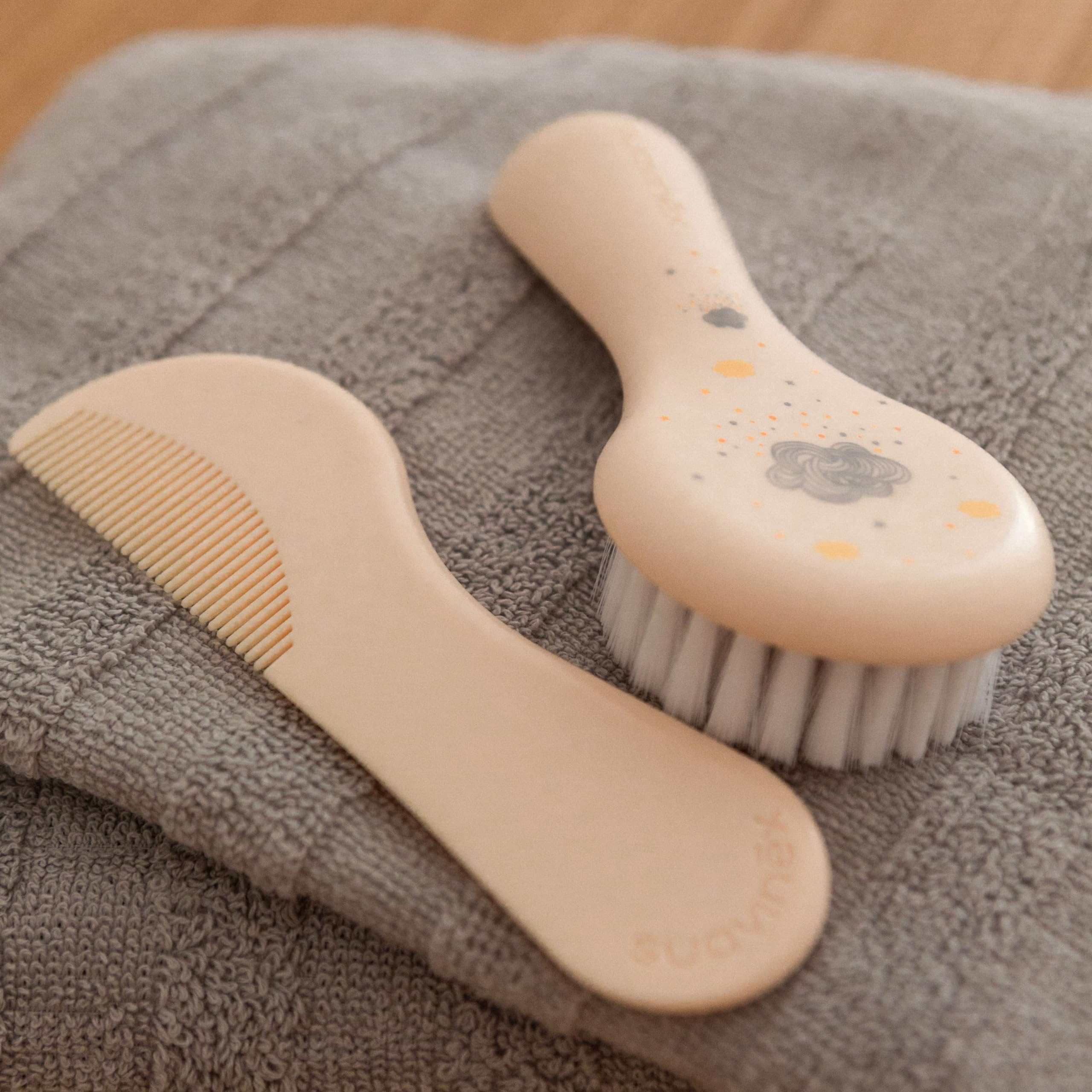 Set Bagnetto Neonato DHWEKU - Spazzola Silicone E Pettine Per Massaggio Cuoio Capelluto E Prevenzione Crosta Lattea
