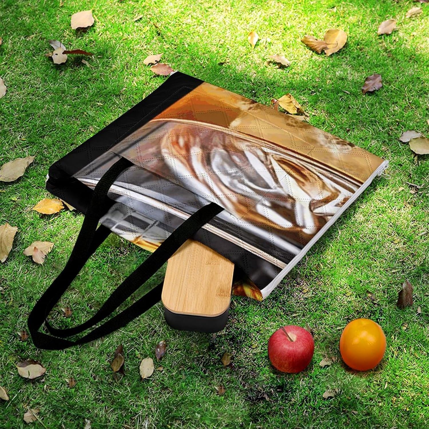 Cocktail Picnic Blanket 150x100cm, Foldable 2-in-1 Picnic Mat and Tote Bag Portable Waterproof Beach Mat Sandproof Outdoor Blanket for Park, Hiking, Beach, Camping, Travel