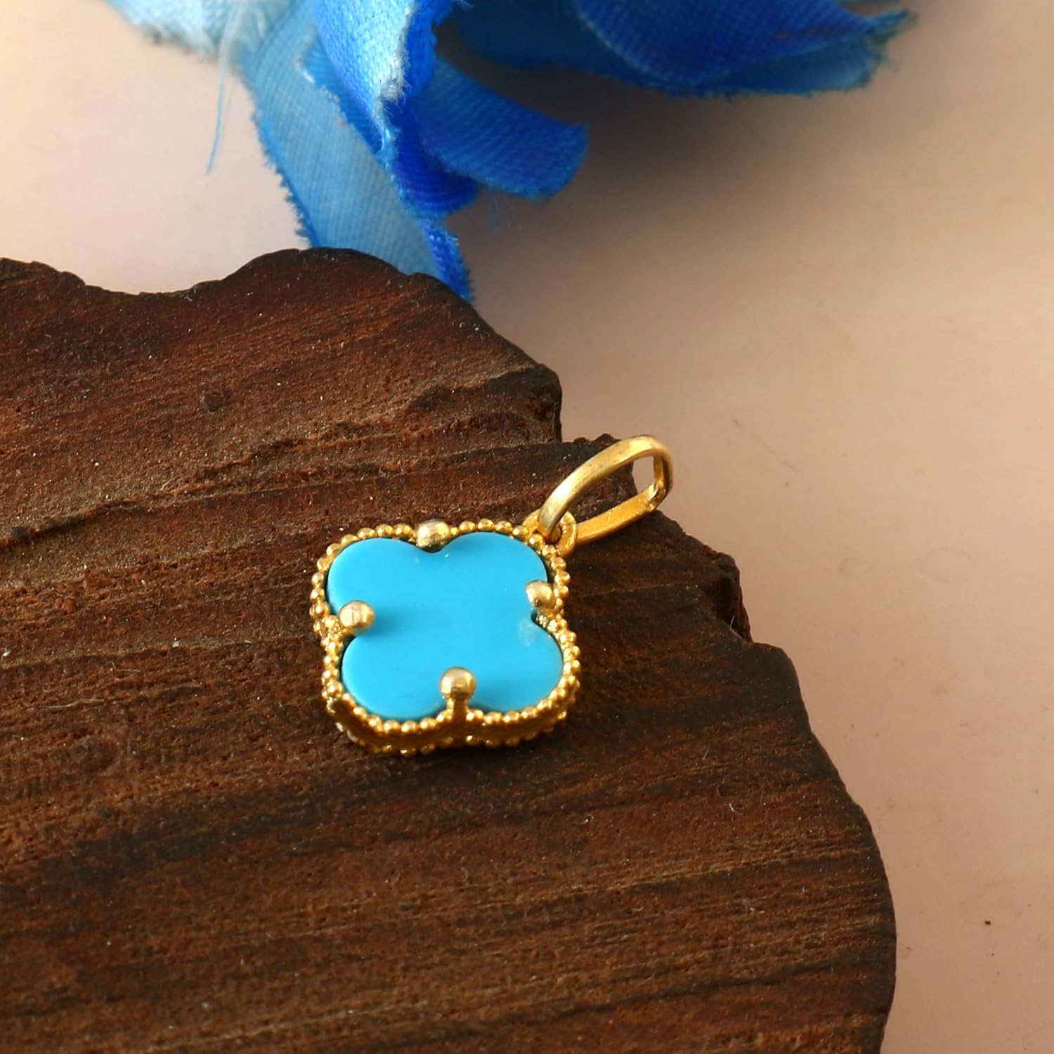 Generic Vintage Sleeping Beauty Turquoise 18K Solid Gold Charm Pendant, Turquoise Clover Pendant, Beaded Edge Design