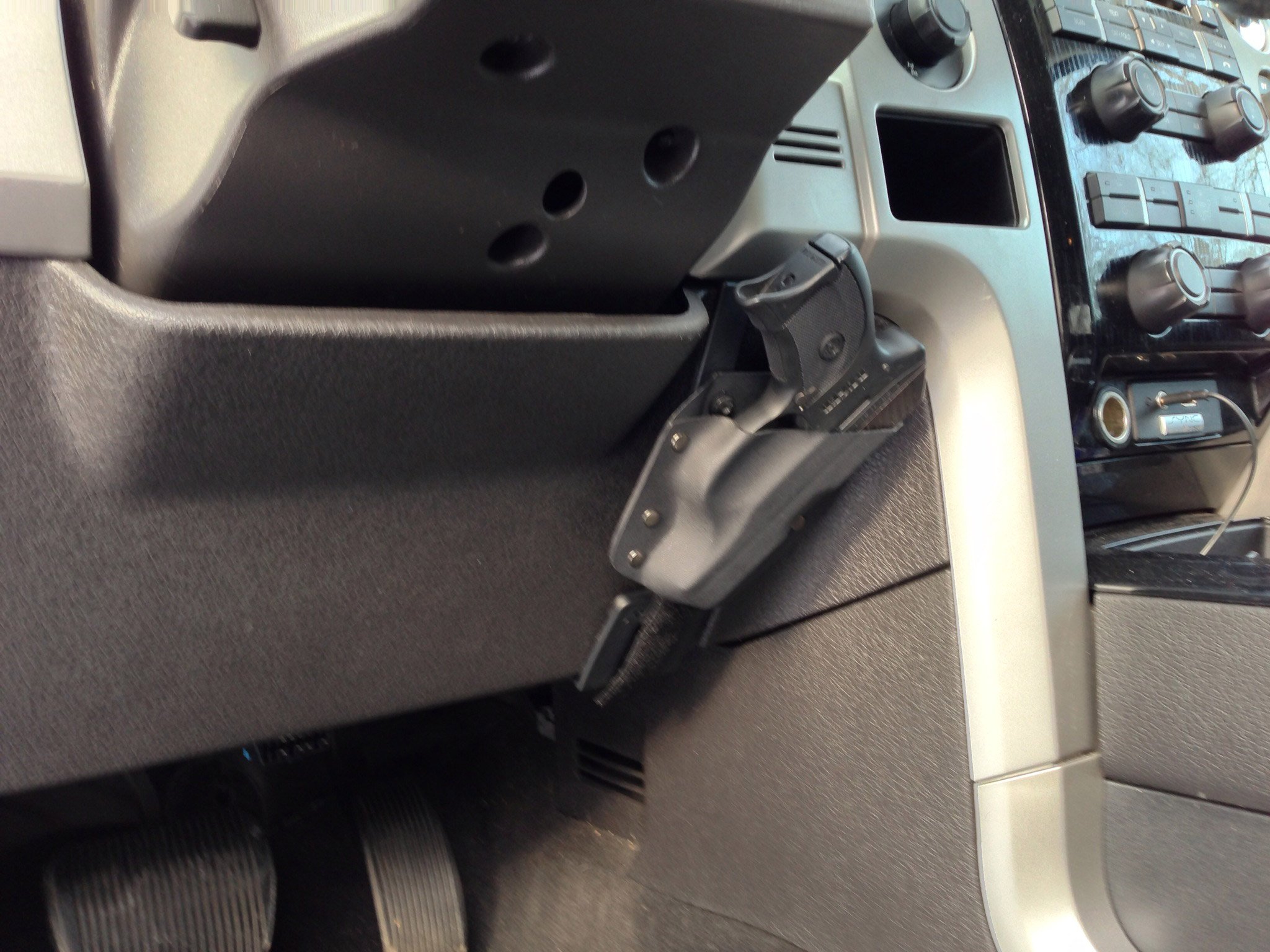 Gold Star Under The Steering Column Holster for Beretta Vertec
