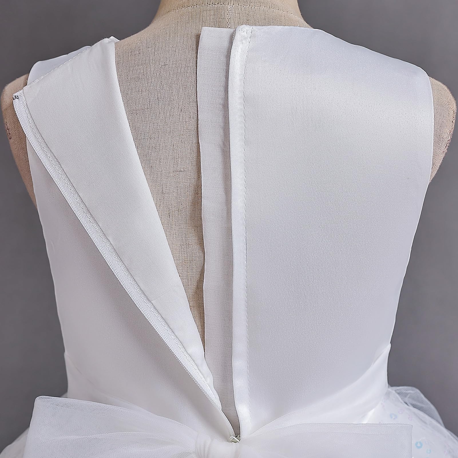 IBAKOM Robe de demoiselle d'honneur pour fille - Robe d'été sans manches avec nœud et paillettes - Robe de princesse en tulle pour enfants de 4 à 13 ans pour mariage