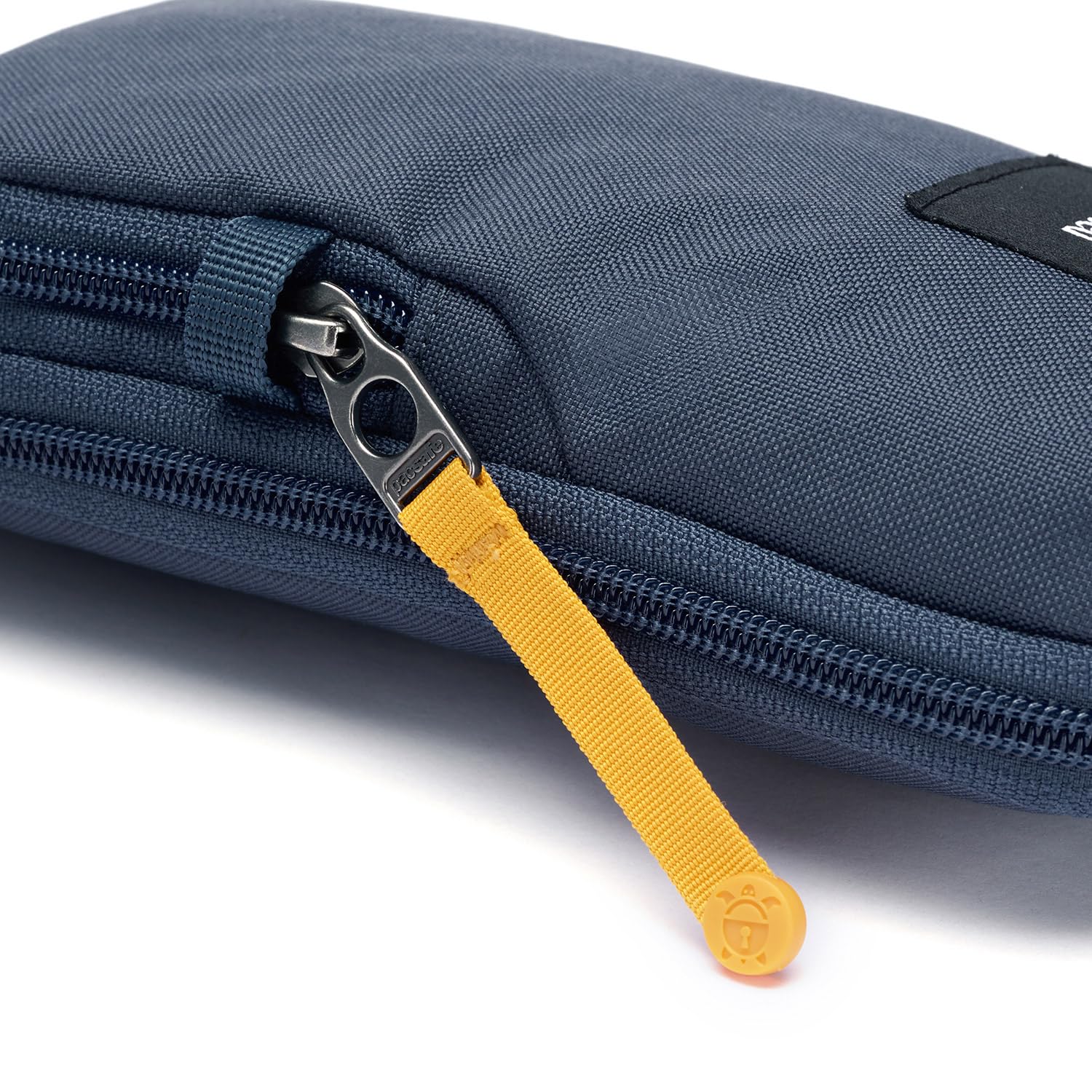 Pacsafe Unisex Go Anti Theft Tech Crossbody, niebieski (Coastal Blue), Błękit przybrzeżny