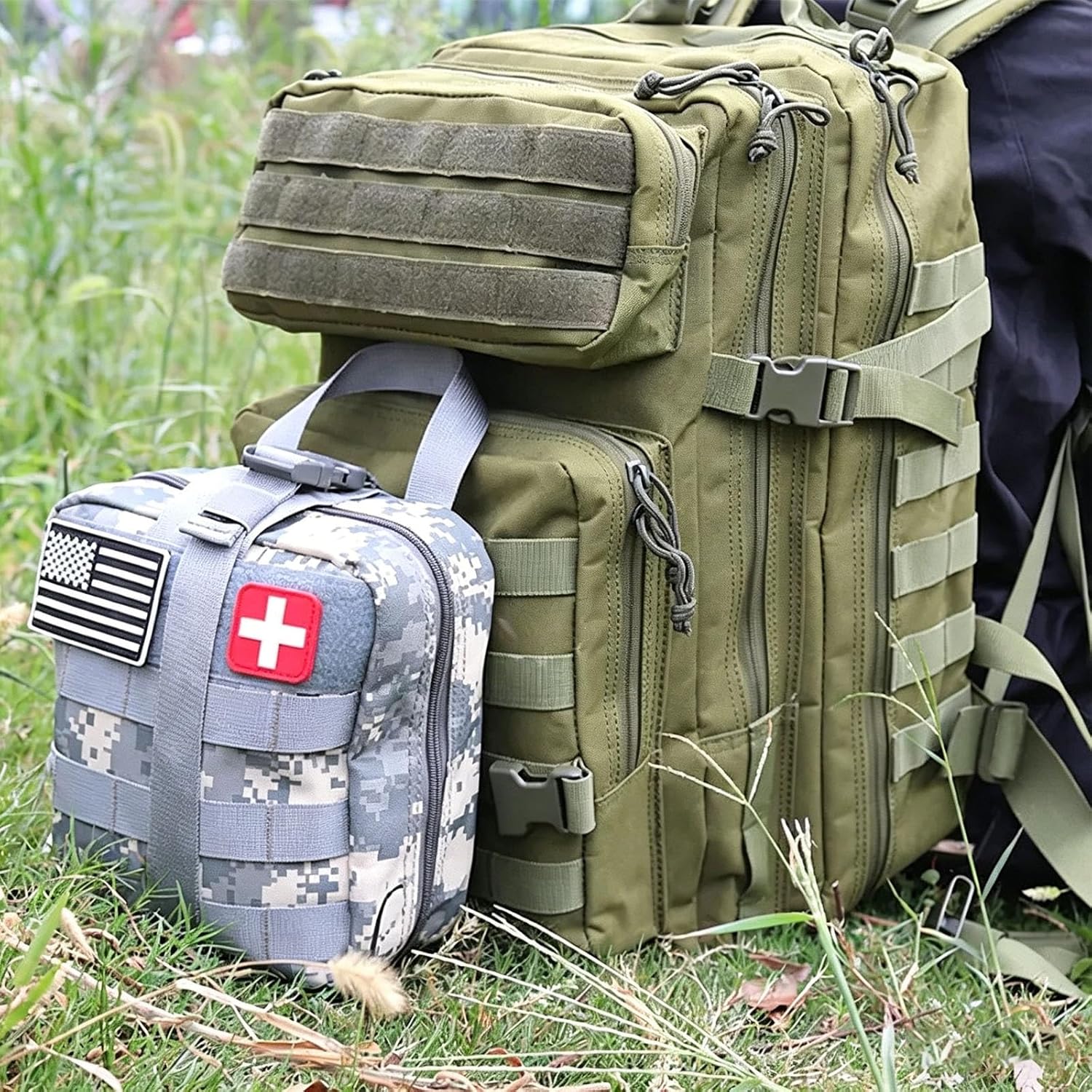 First Aid Kit IFAK Pouch, Tactical Med Emergency Trauma Bag with Tourniquet Israeli Bandage, Splint,Outdoor Camping Emergency Kits for Camping Boat Hunting Hiking