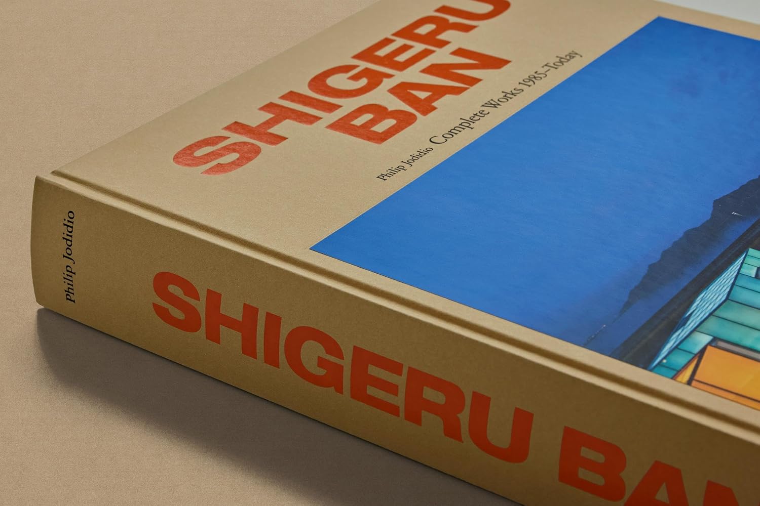 Shigeru Ban: Complete Works 1985–Today (Extra Large) (Multilingual Edition)