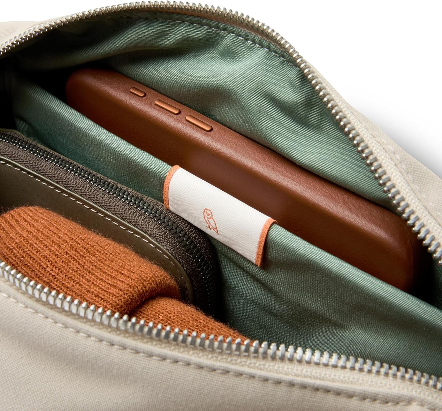 Bellroy Classic Sling (everyday 5 liter minimalist crossbody bag with internal organization, adjustable crossbody strap, and auto-compression system) - Tahini - Image 4