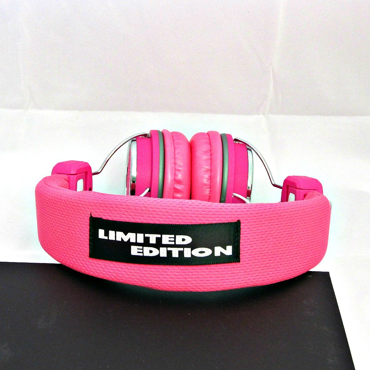 Amazon.com: Freeze Limited Edition I-kool Freeze Series Foldable Headphone  with Swivel Function (Rose) : Electronics