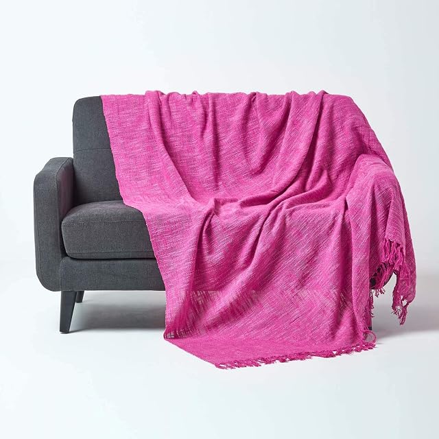 Homescapes Nirvana Cerise Pink Handwoven 100% Pure Cotton Throw 60 x 80 Inches, Bedspread Blanket with Handknotted Tassles in Very Durable and Heavy Quality, Easy-Care and Washable at Home