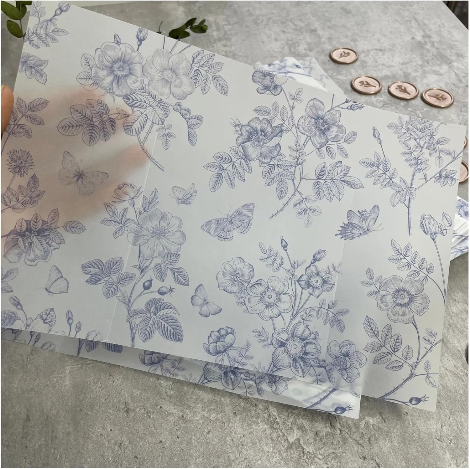 Vellum Paper 50pcs 5 * 7in Blue Floral Vellum Wrap for Wedding Invitations