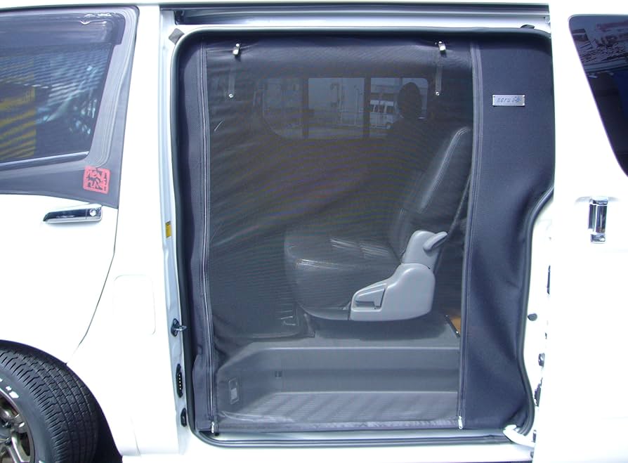 ハイエース ワゴンGL左スライドドア蚊帳ネット【使用期間半年・禁煙車】 ハイエース ワゴンGL左スライドドア蚊帳ネット【使用期間半年