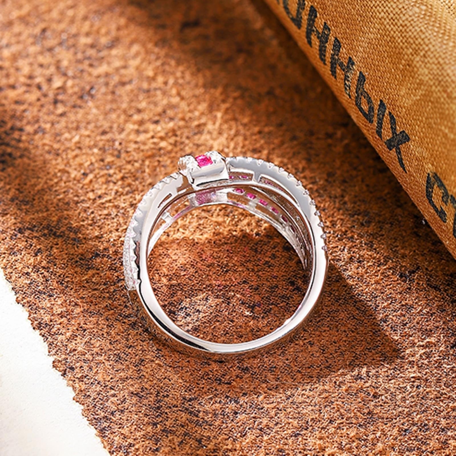 Anillo de Boda Anillos Mujer Boda Oro Blanco de 9 Quilates, 14 Quilates Y 18 Quilates Diseño de Nudo de Lazo con Rubí de Laboratorio Cuadrado de 0,06 CT Y Moissanita Redonda Talla 8 Popular Para