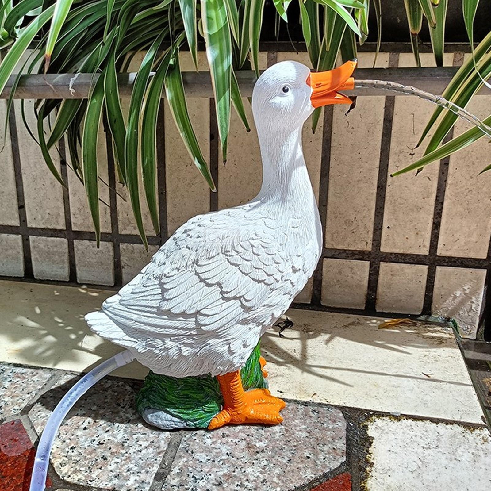 Fontaine cracheuse pour bassin avec pompe intégrée pour décorer le jardin