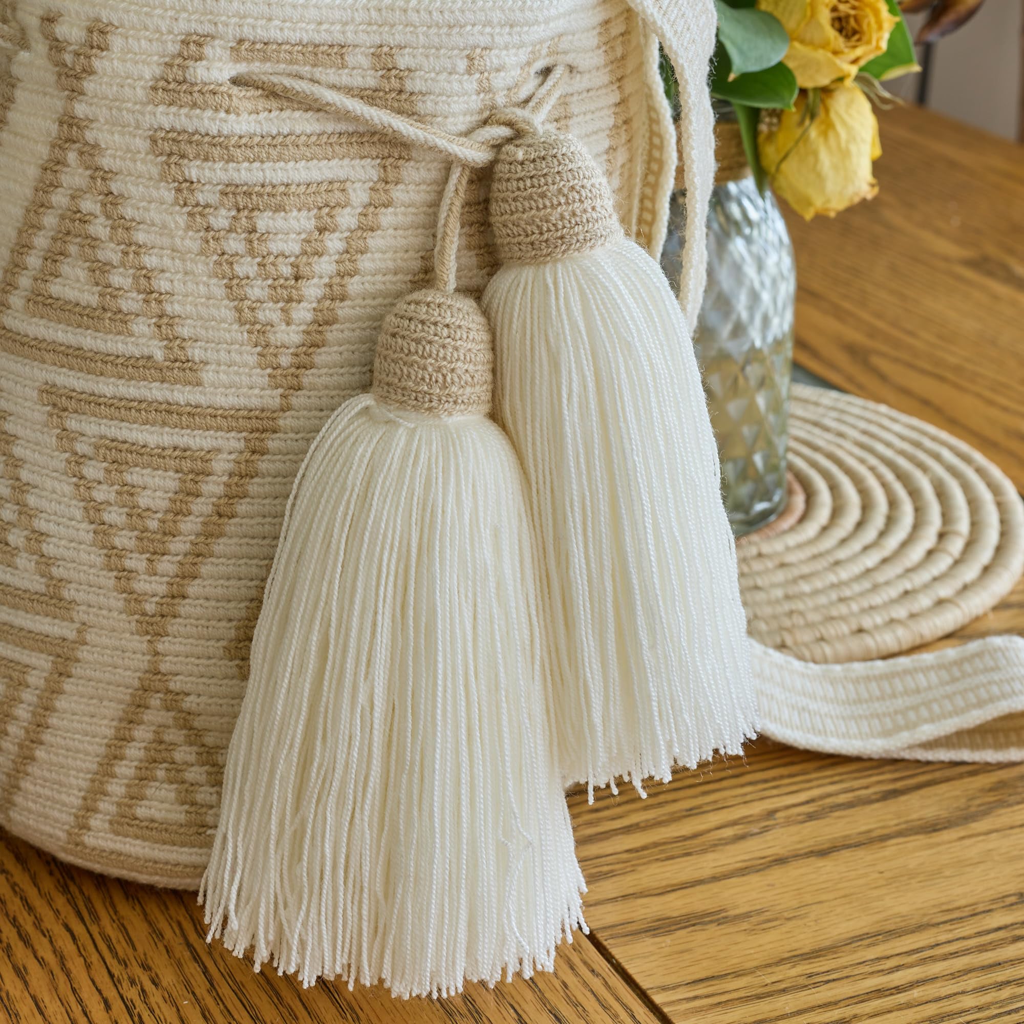 Wayuu Mochila-Tasche, groß, neutrale Farben, authentisches Häkelmuster, handgefertigtes Boho-Fairtrade-Geschenk aus Kolumbien, Mehrfarbig/Meereswellen (Ocean Tides), Large