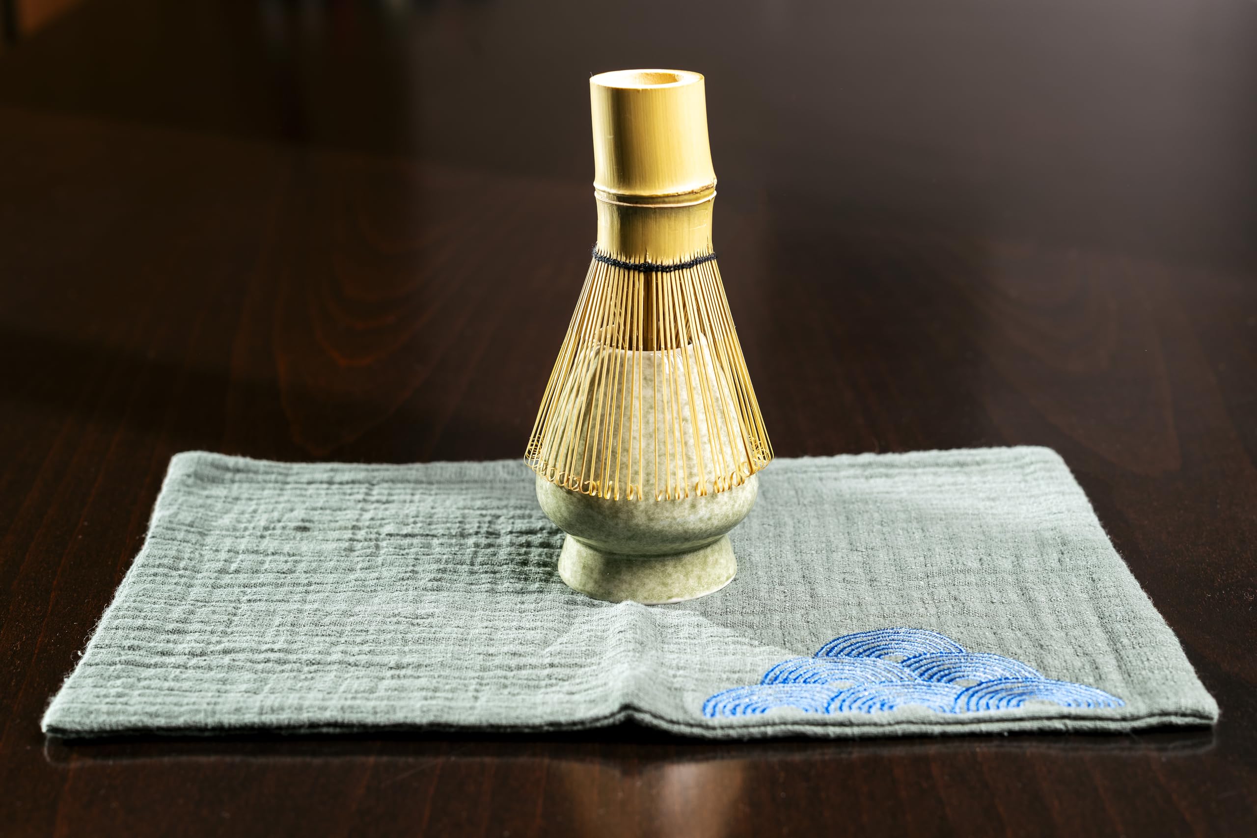Kit Matcha Completo, Set Matcha Kit de Ceremonia de Te, Juego de Te de 7 piezas. Tazón de Cerámica y Batidor Premium de Bambu de Calidad, Ideal para Regalo. Bienestar y Harmonía.