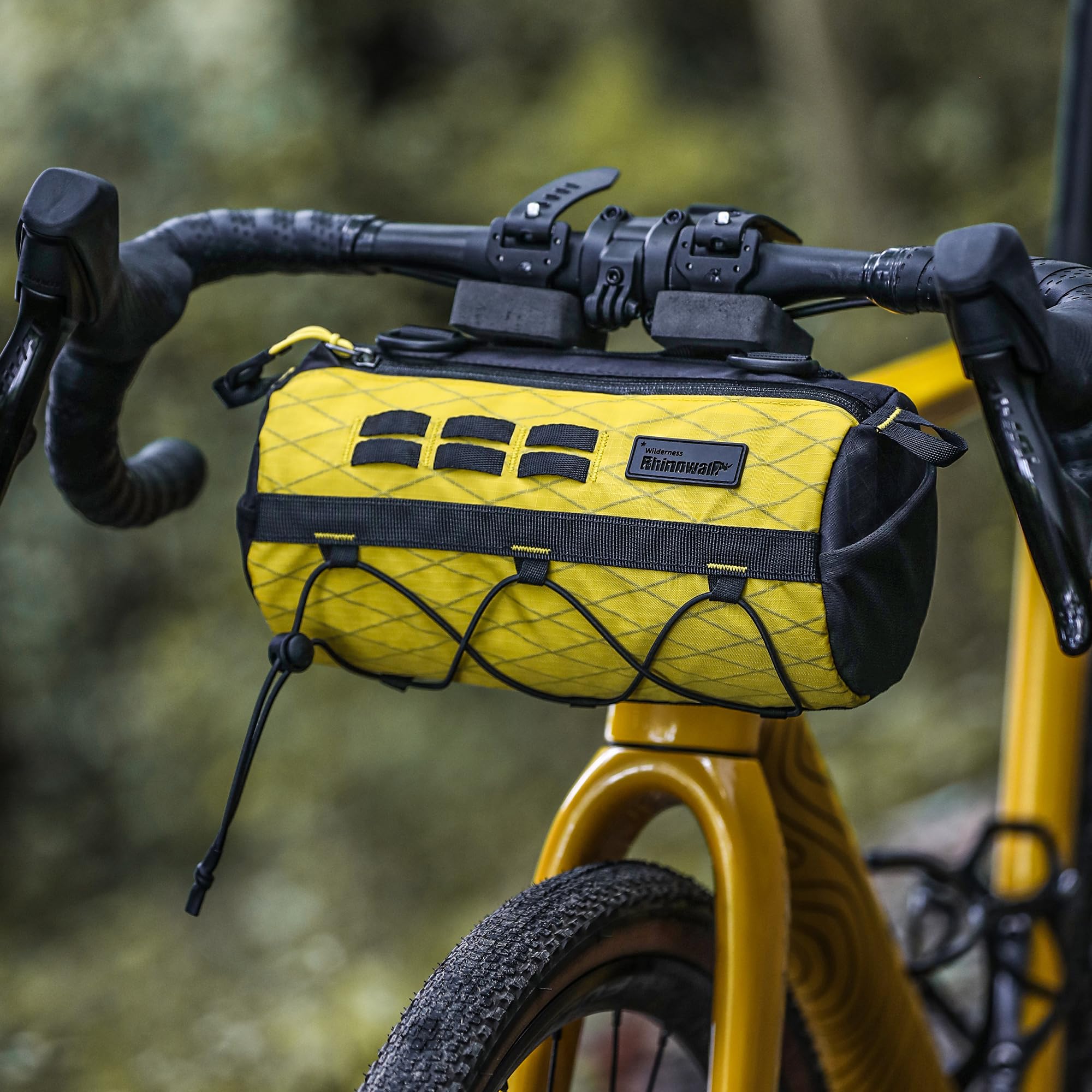 Rhinowalk Sacoche de guidon de vélo 2,8 l - Sac étanche pour tube avant avec support en EVA - Bandoulière incluse - Pour VTT, vélo de route et de banlieue (jaune)