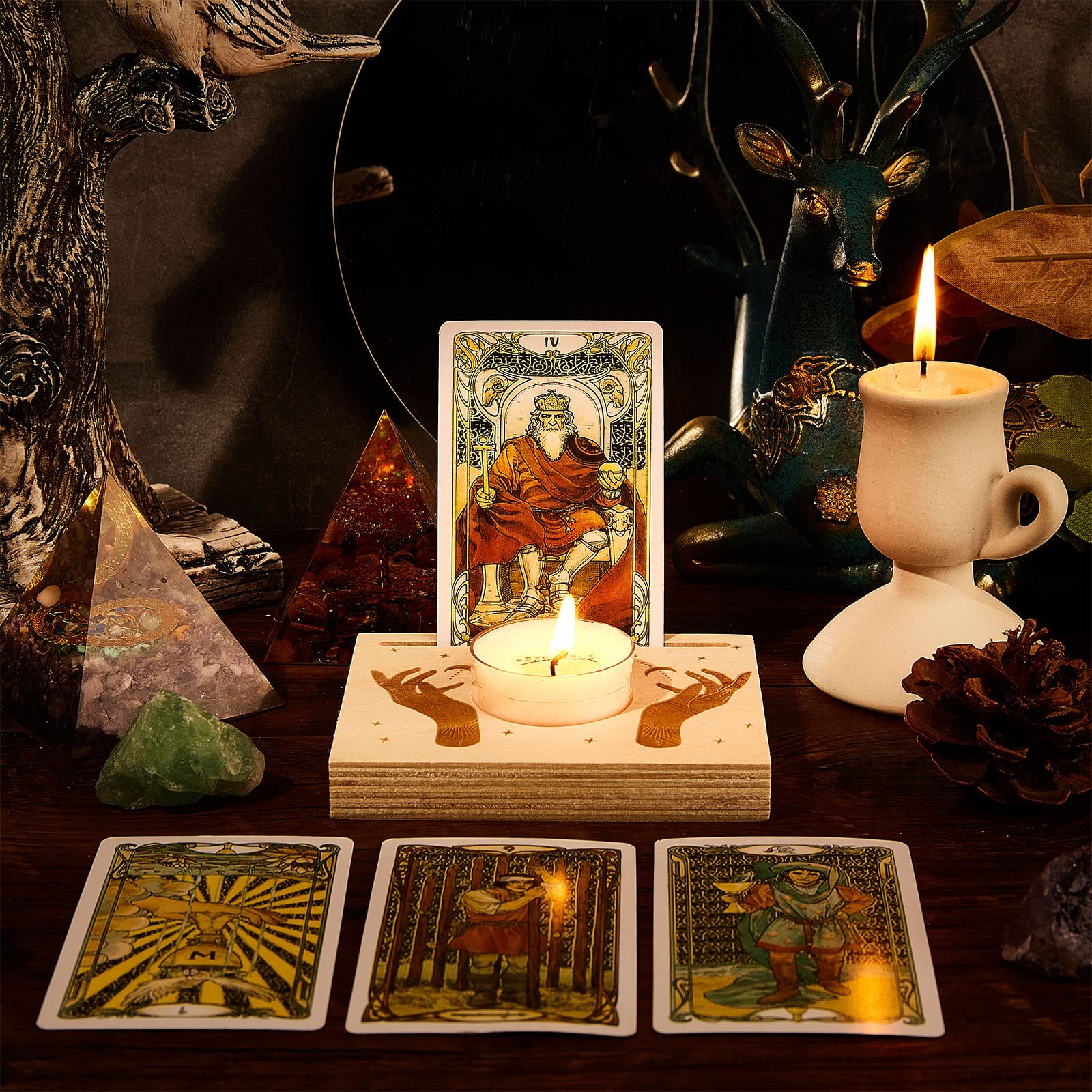 Planche de divination en bois pour tirage de tarot ou oracle par trois cartes pyrogravée a la main - France