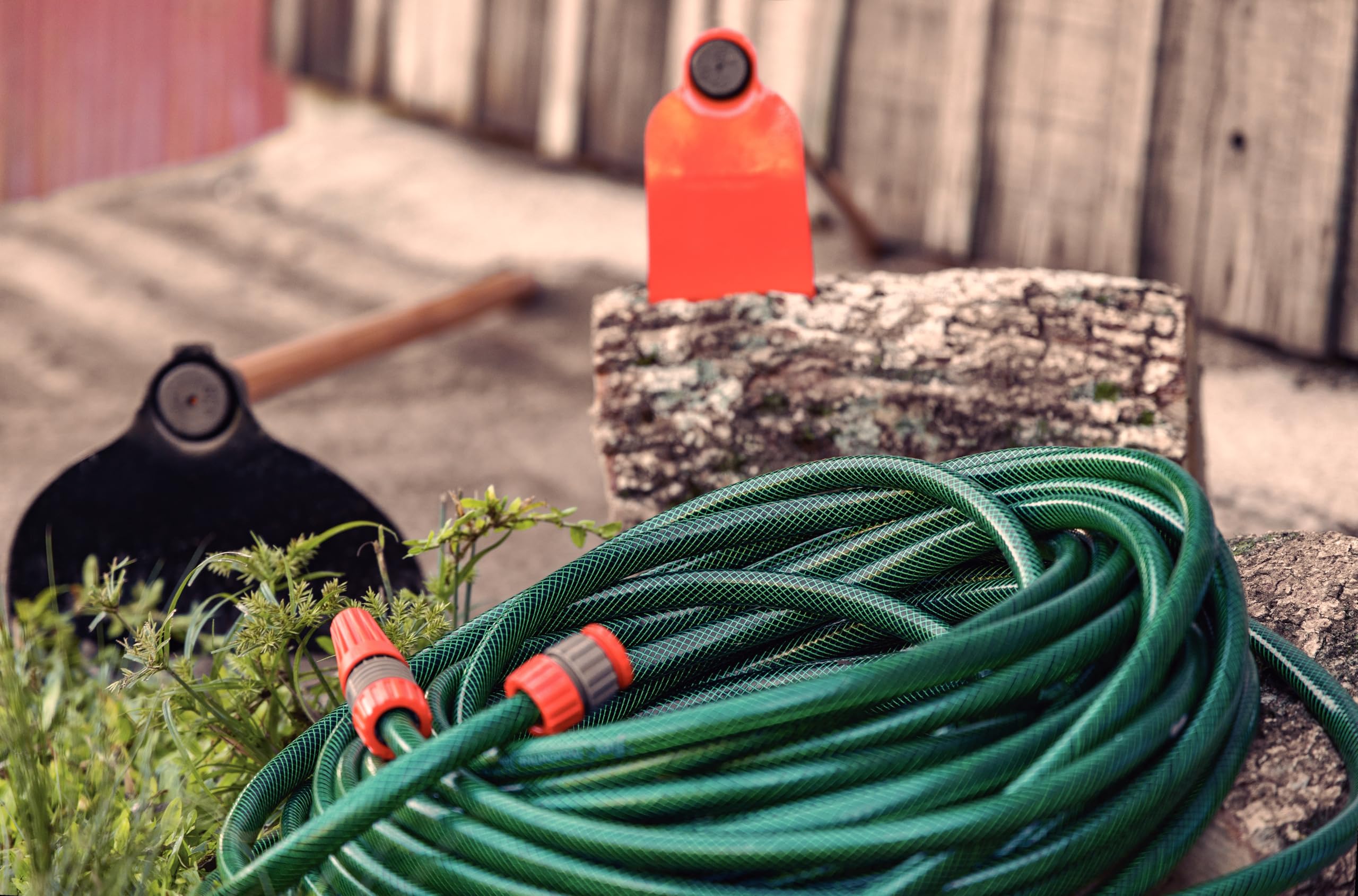 Tramontina 20m Flex Garden Hose in Green with 3-Layers PVC Fiber and Braided Polyester Cord with Thread Connectors and Sprayer