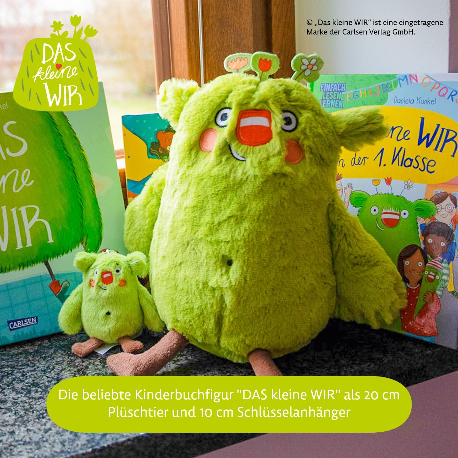 Bauer Spielwaren Das kleine WIR Offizielles Kuscheltier aus der Kinderbuchreihe mit kuscheligem grünen Fell, Stofftier 20 cm, grün (12266)