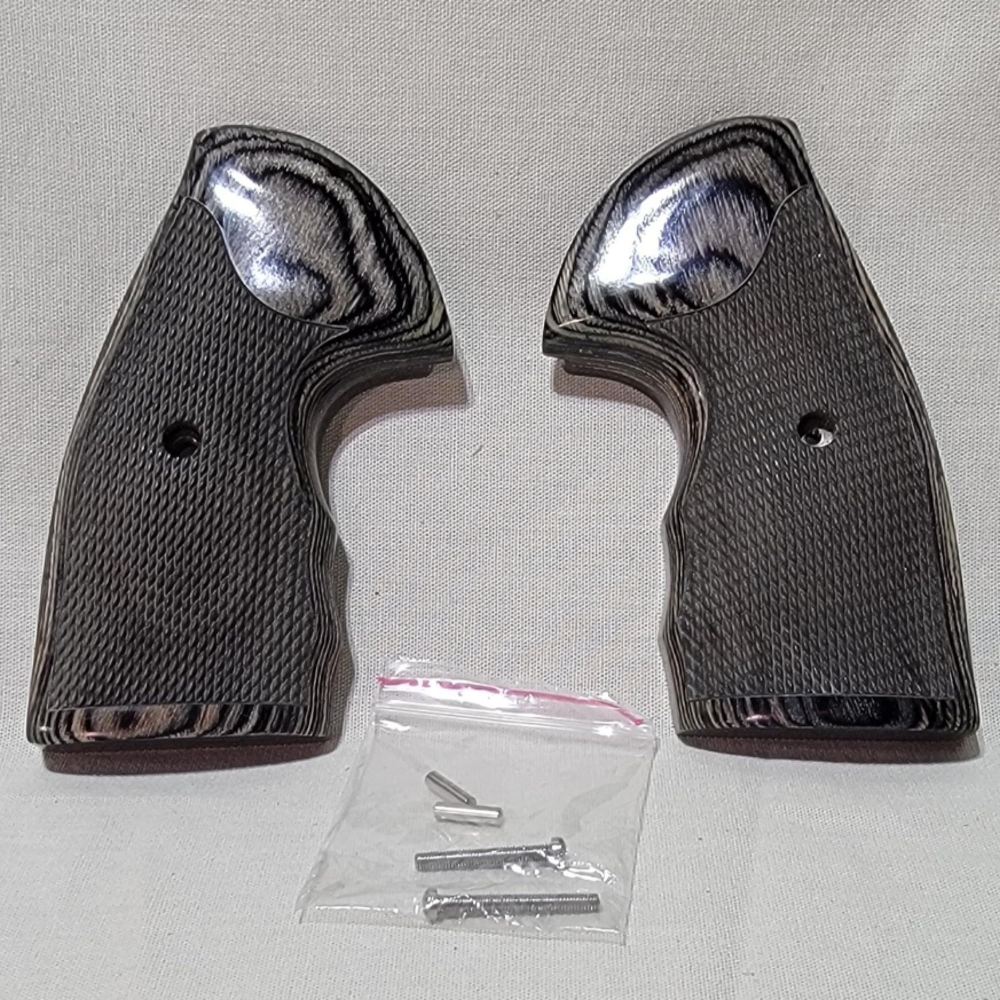 Amazon.com : Rossi RP63 Series Replacement Grips in CNC Checkered