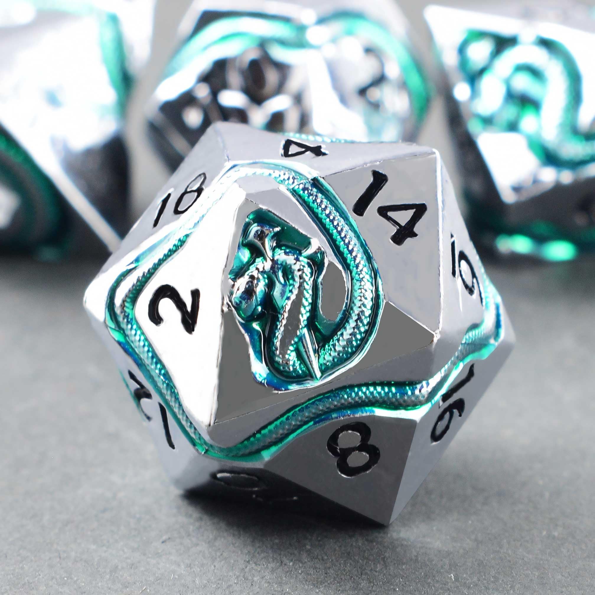 DND-Würfel-Set aus Metall für Dungeons and Dragons, Schlangen-Gravur, polyedrische RPG-Würfel, schwere D&D-Würfel mit Geschenketui für Pathfinder, MTG-Rollenspiele
