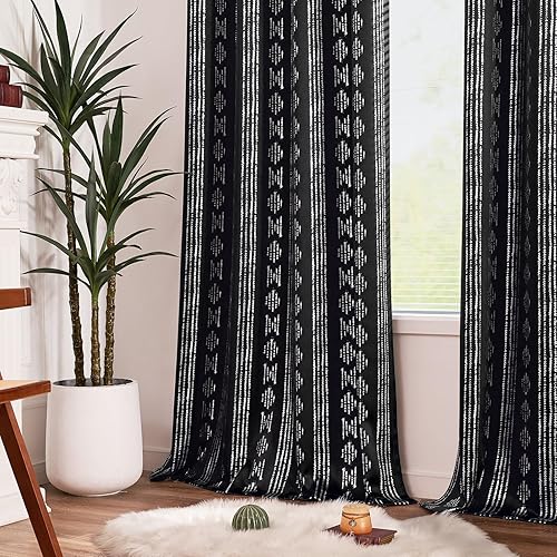Miniatura 7 de jinchan - Cortinas opacas de 95% de oscurecimiento estilo Boho de 63 pulgadas de largo para decoración navideña de dormitorio y sala de estar