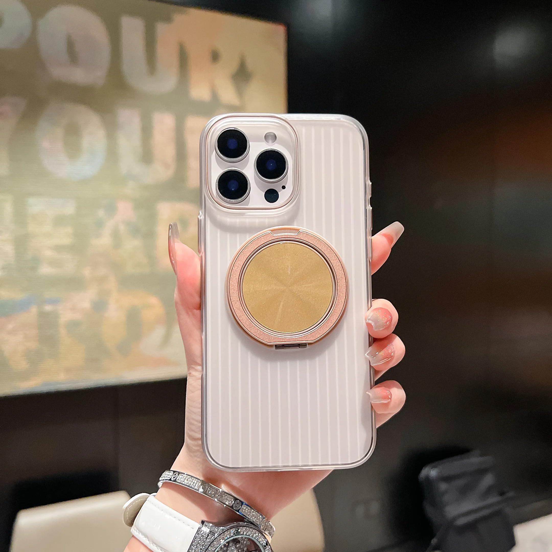 Coque iPhone 16 transparente et or avec support pour vos vidéos - 8
