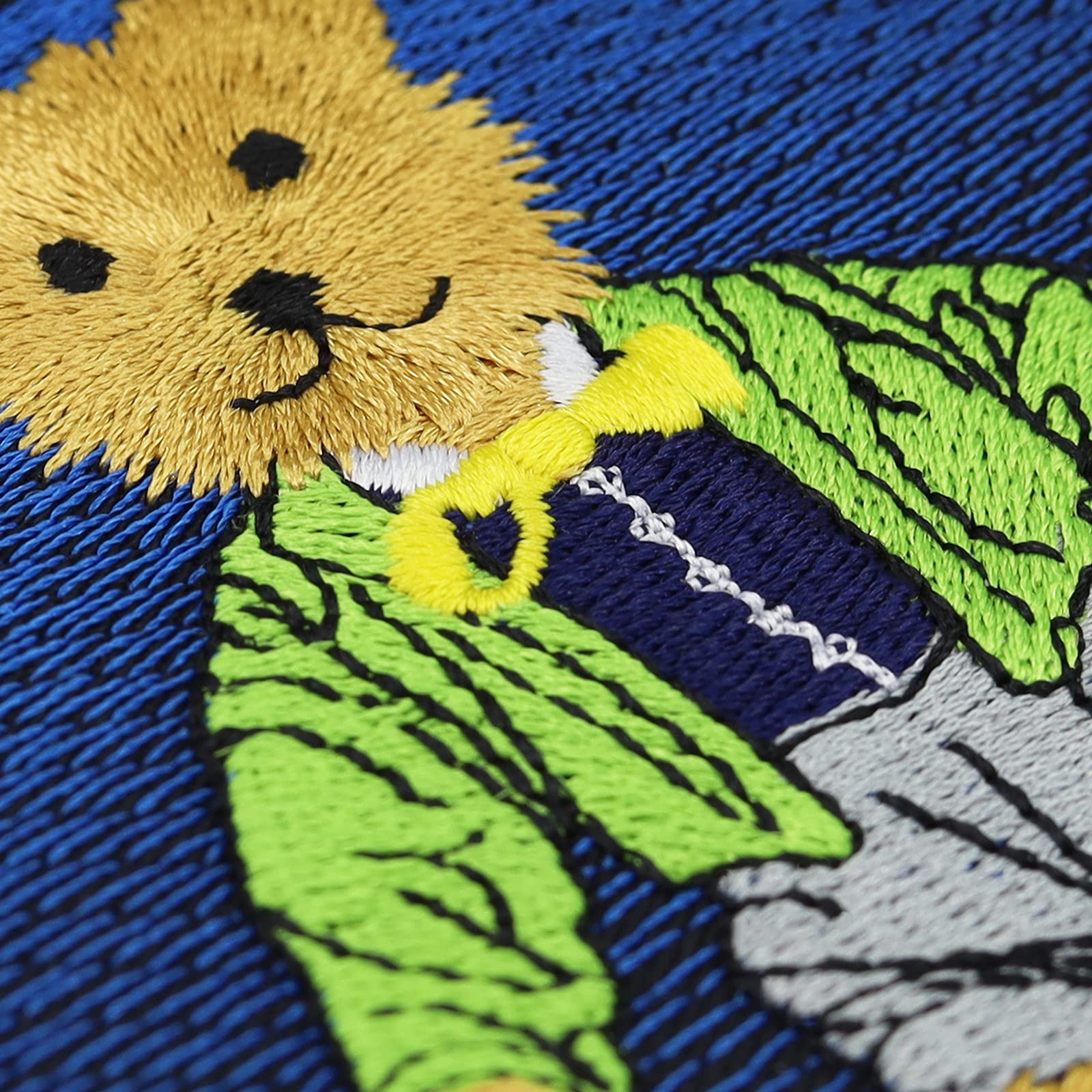 Toppa ricamata ferro o cucitura: Orso TEDDY con mitragliatrice applicazione premium per cucire - Patch orso Teddy con arma automatica - Toppa termoadesiva - 70x80mm