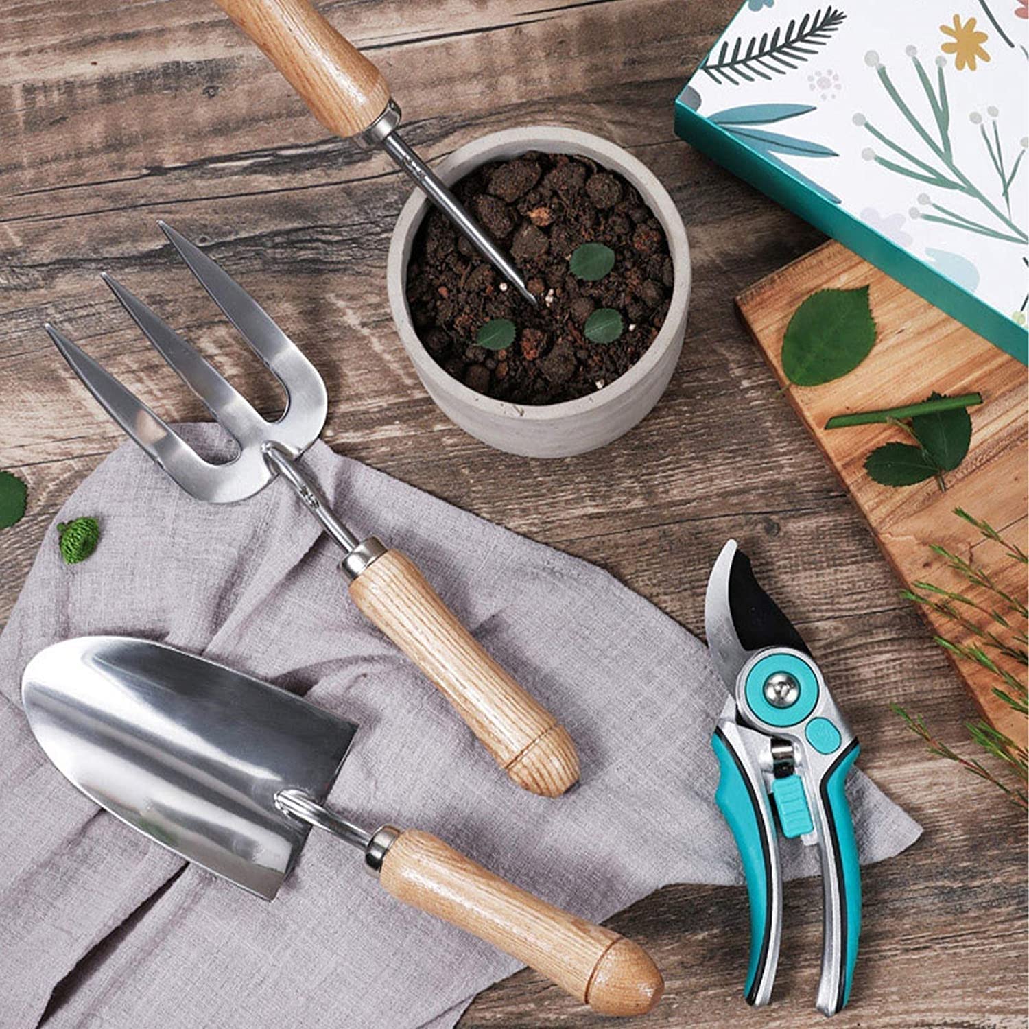 Gartenwerkzeug-Set, 4-teiliges Hochleistungs-Gartenwerkzeug, langlebige Garten-Handwerkzeuge, Edelstahl-Gartenpflanzen-Werkzeug, ergonomischer Griff Gartengeschenke für Frauen Männer