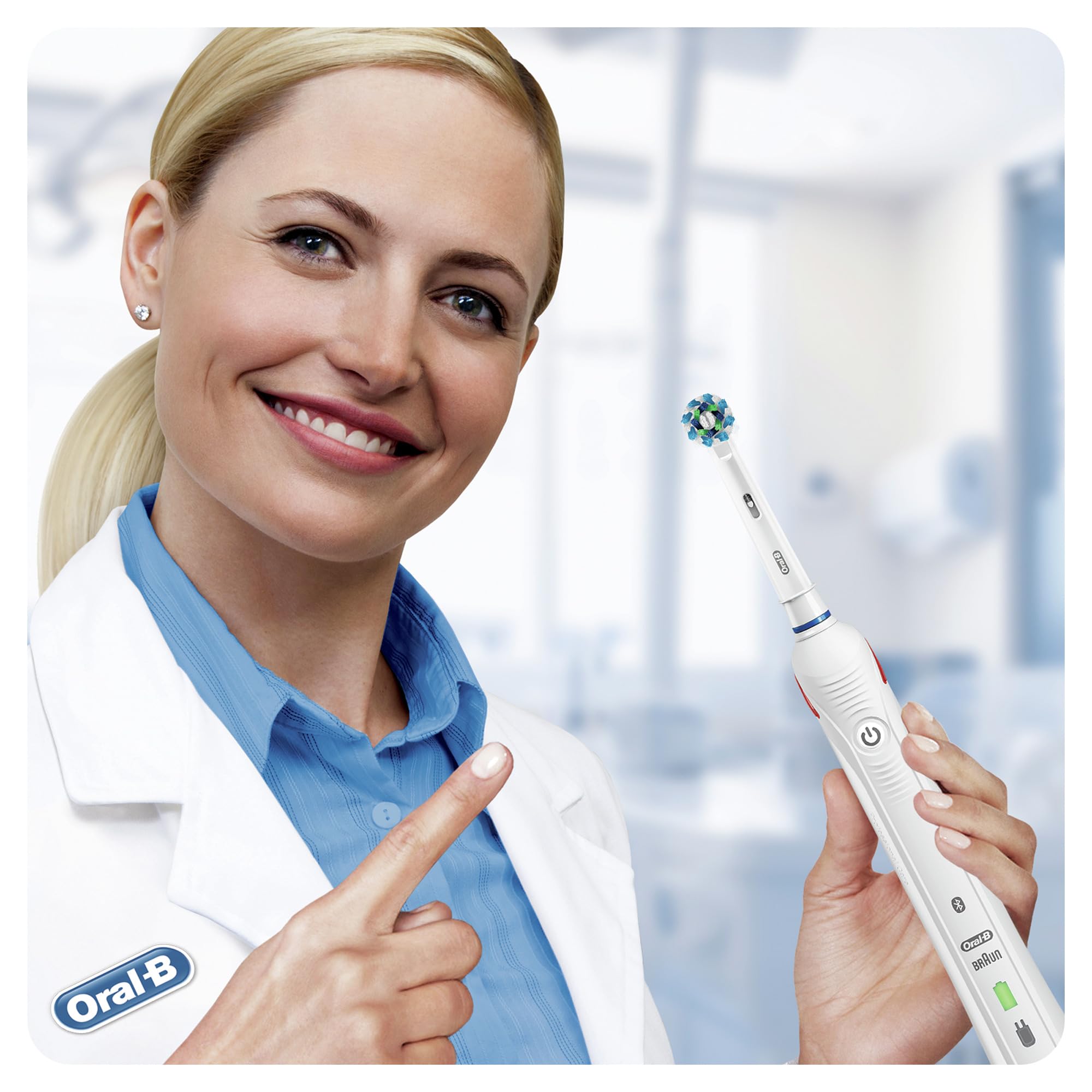 Oral-B Spazzolino Elettrico Ricaricabile Smart 4 4500, 1 Spazzolino Nero, 2 Testine CrossAction, 1 Custodia da Viaggio + Dentifricio Rigenera Smalto, Pulizia Quotidiana 75ml