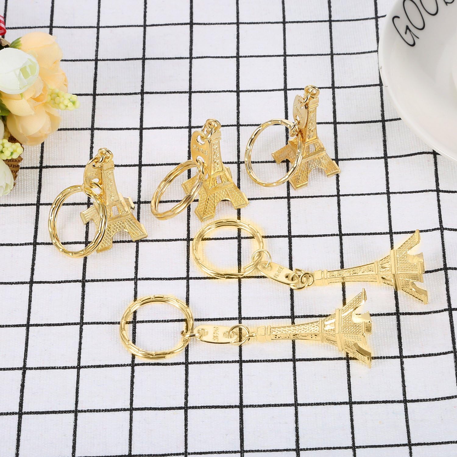 Outus 15 Pieces Eiffel Tower Keyring Retro Adornment French Souvenirs Keychains (Gold) : Clothing, Shoes & Jewelry
