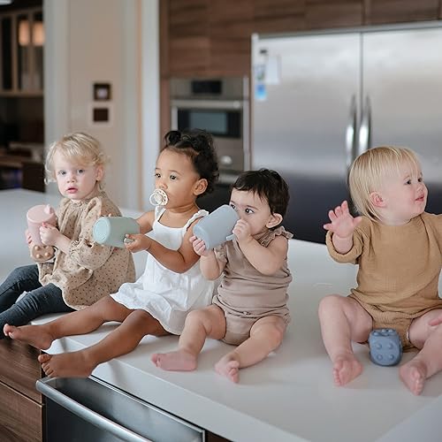 Miniatura 4 de mushie Trainer Sippy Cup  Fabricado en Dinamarca  Tapa giratoria y asas resistentes a fugas  6 meses + (nube)