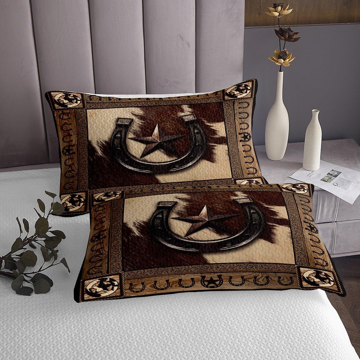 Western Cowboy Bedspread Queen Size,Texas Star Horseshoes Rustic Coverlet Set,Boys Girls Adults Room Decor,Farmhouse Cow Fur Wooden Plank Quilted Coverlet,Brown Retro Bedding Quilt,2 Pillowcases