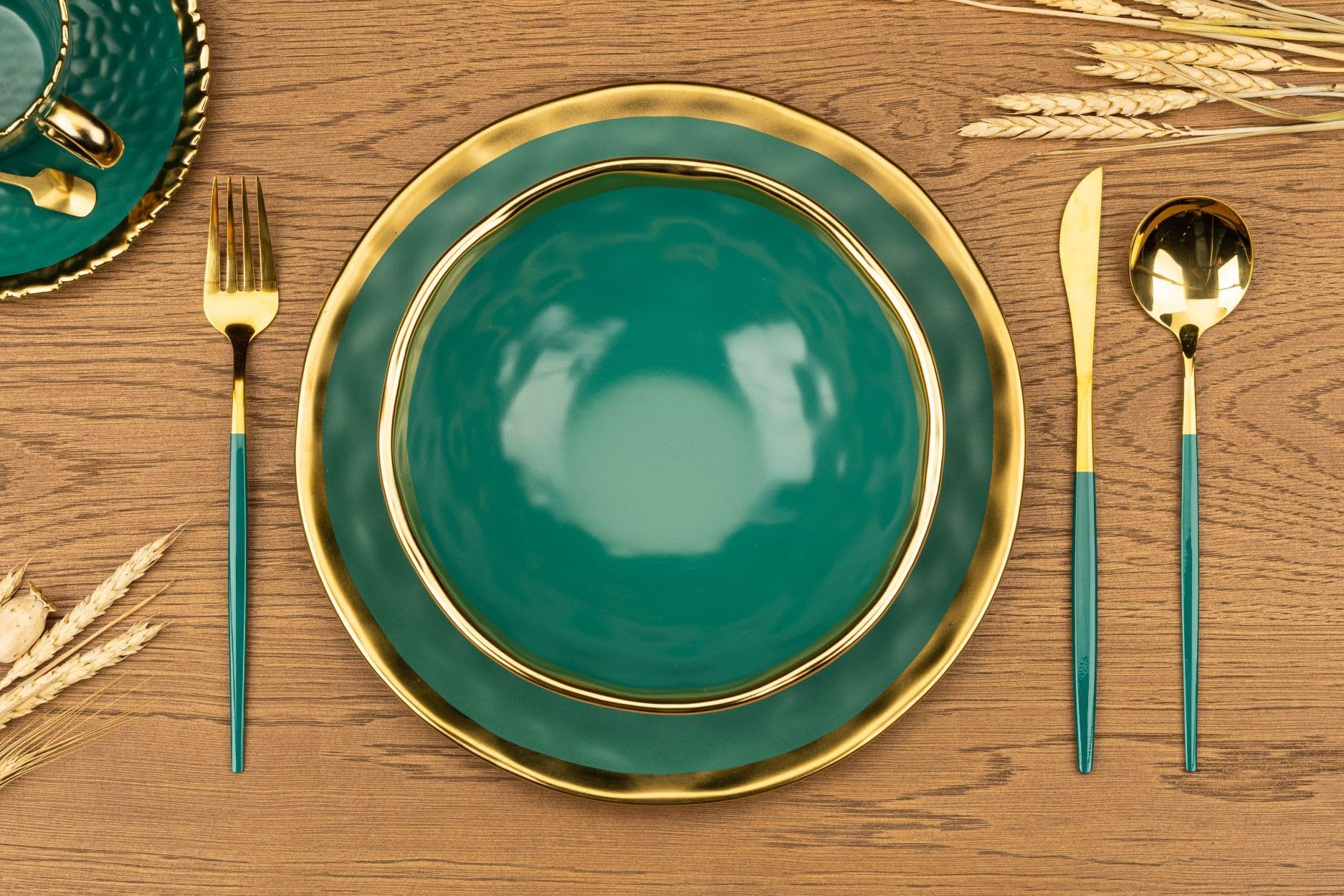 Keramik Geschirr Set 8 Personen | Grüne Teller 27 cm Ø und Schüssel 20 cm Ø | Modern Geschirr & Serviergeschirr | 4x Essteller und 4x Tiefe Suppenteller