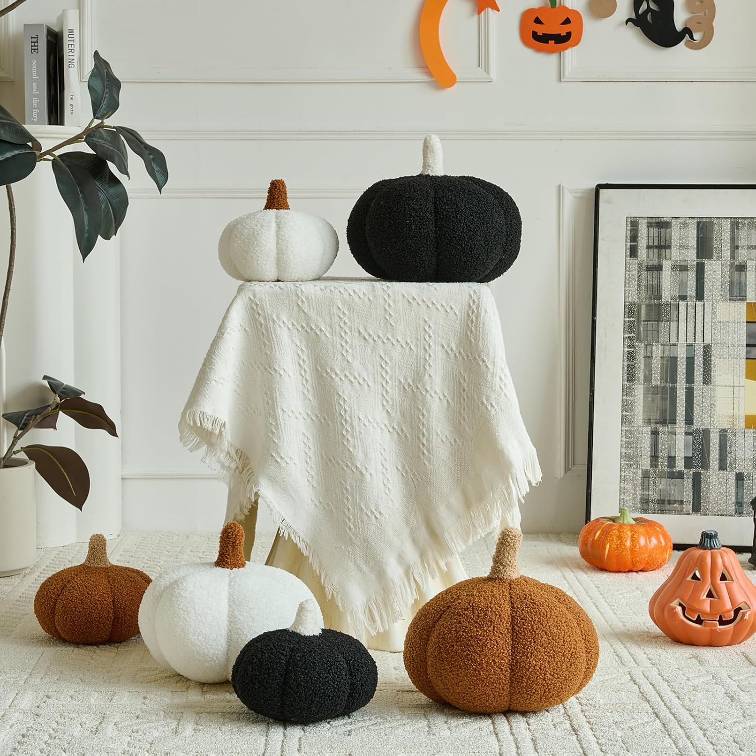 Pumpkin Pillows, Decorative Throw Pillows for Couch Bed, Fall Pillow Home Decor for Bedroom Living Room, Halloween Fall Room Décor (Black, 8.6 Inches)
