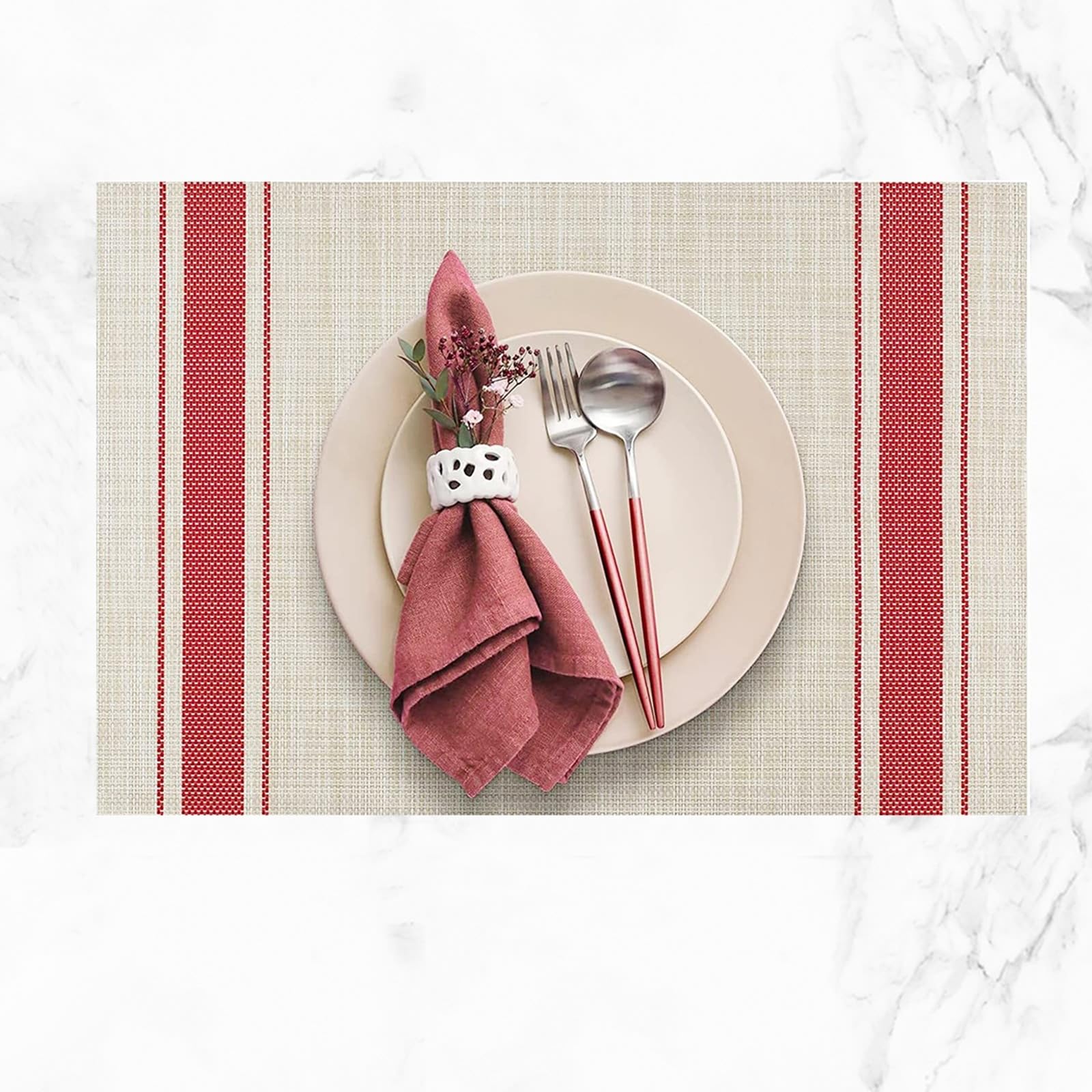 Set de table double rayures tissées rouge pour vos repas en famille