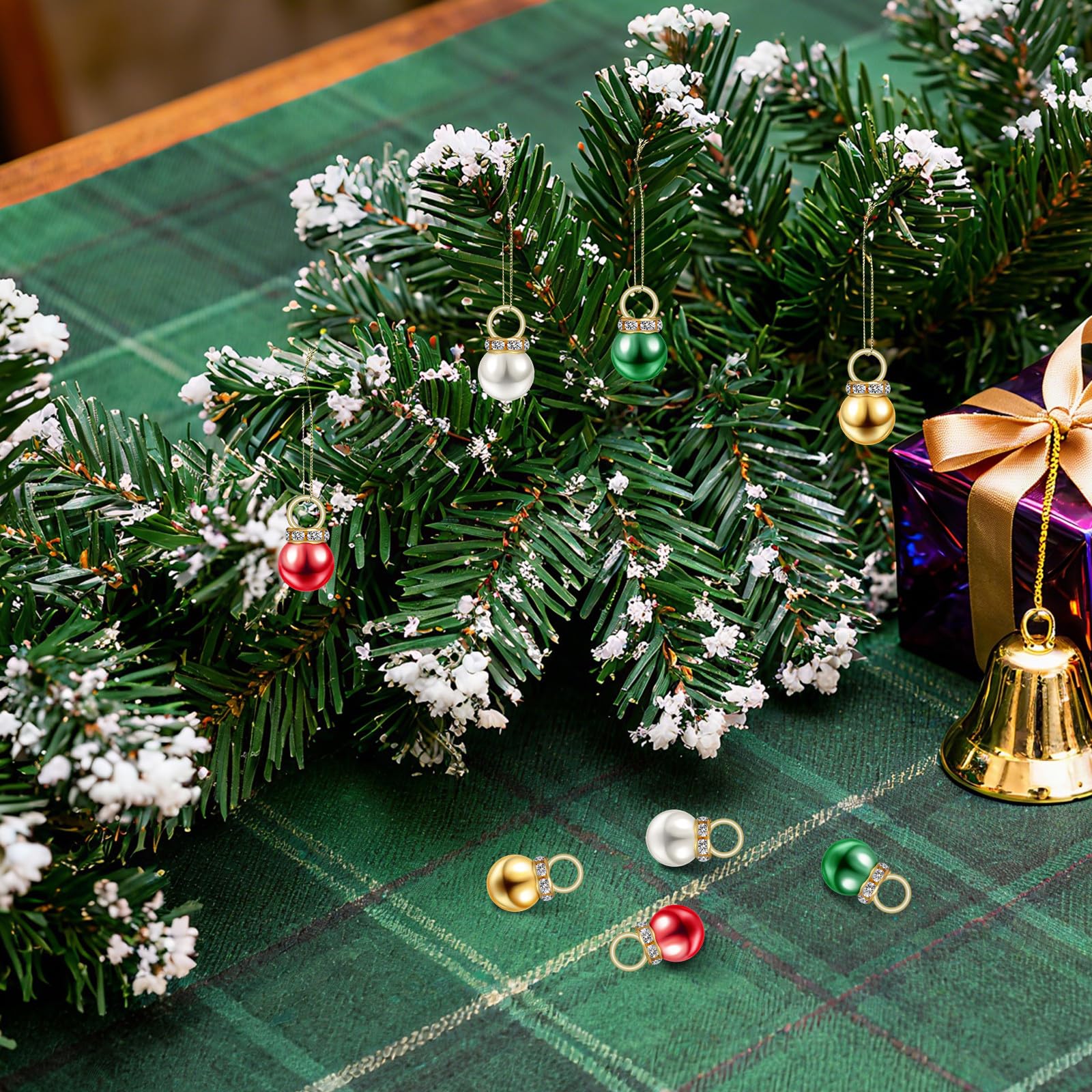 ABOOFAN Lot de Mini Boules de Noël à Suspendre en Perle Synthétique 200 Pièces Légères et Portables Design Festif Élégant pour Décorations de Fête de Noël