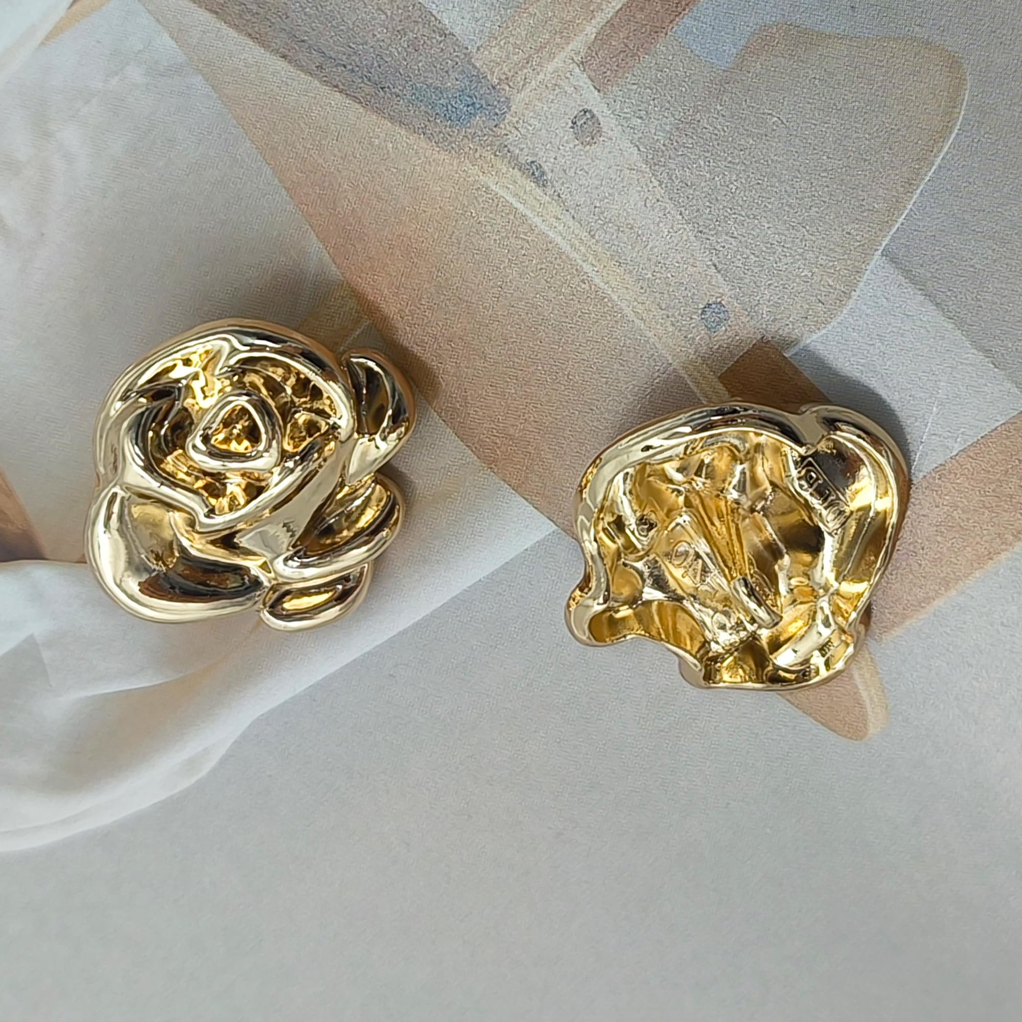 XCSJ Pack of 10 Rose Buttons Gold Made of Zinc Alloy, 23 mm Button Metal Vintage Decorative Buttons Golden Buttons for Sewing on Coat, Blazer, Shirt, Jacket, Uniform, DIY (Gold, 23 mm)