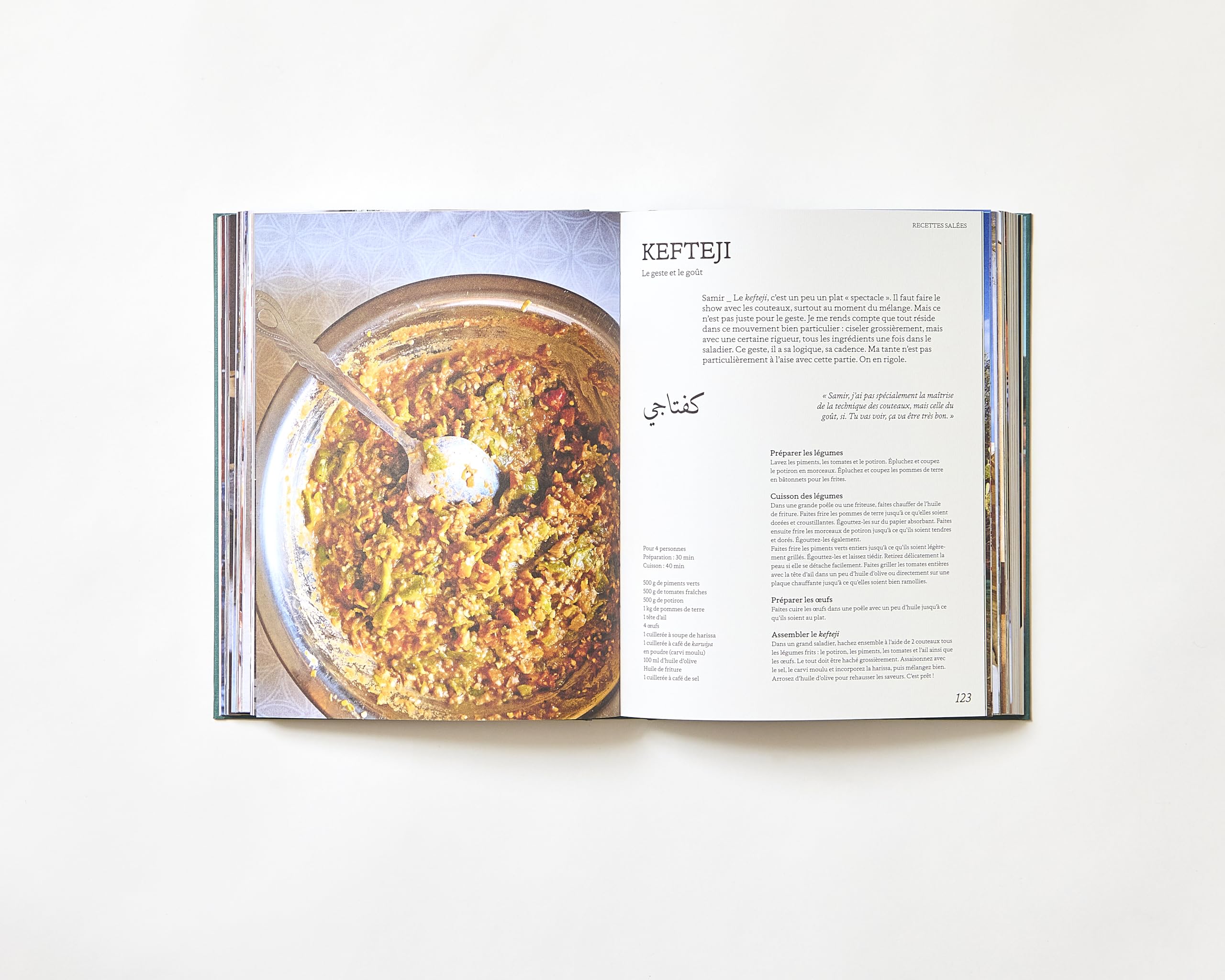 Le soleil n'aime pas nous quitter - Dans la cuisine de Tata Najet et Samir Ben Rahma: Le livre de cuisine tunisienne - compte instagram Felfeltunisia - idée cadeau - beau-livre
