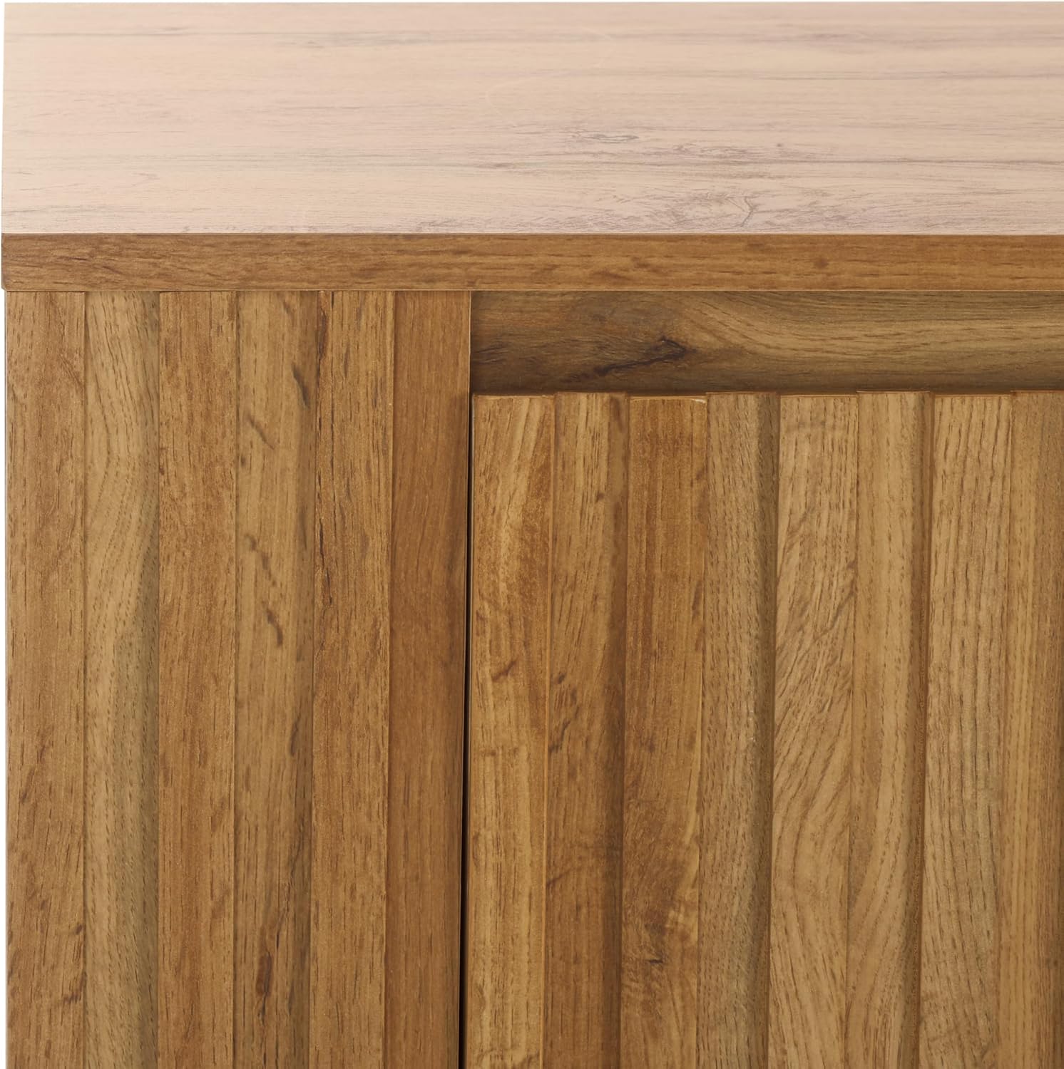 SAFAVIEH Conall TV Stand for up to 75" Flatscreen, Oak Brown, Fluted 4-Door Sideboard with Interior Storage, Entertainment Media Console (MED3102A)