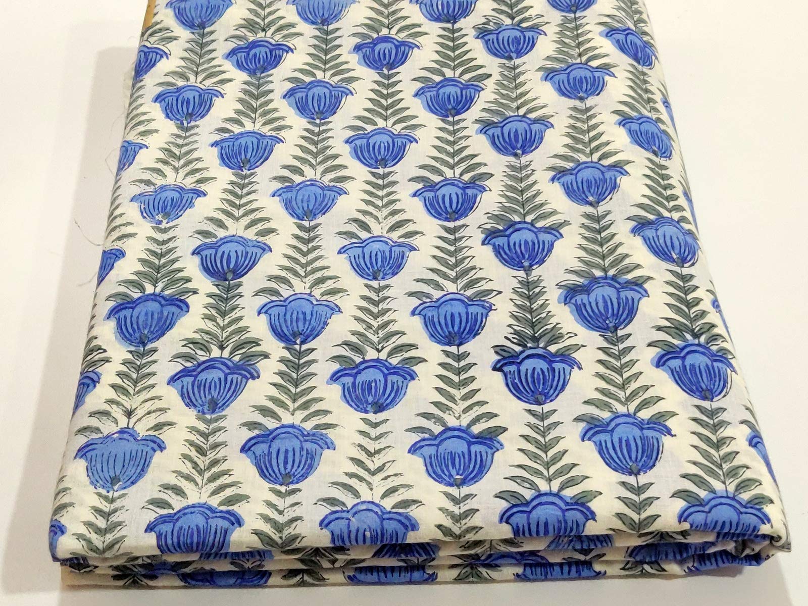Traditional Jaipur Tkanina bawełniana firmy The Yard, indyjski nadruk, tkanina na letnią sukienkę, poduszka, narzuta na sofę, szalik, kurti, poduszka, pokrowiec na sofę (10 metrów)
