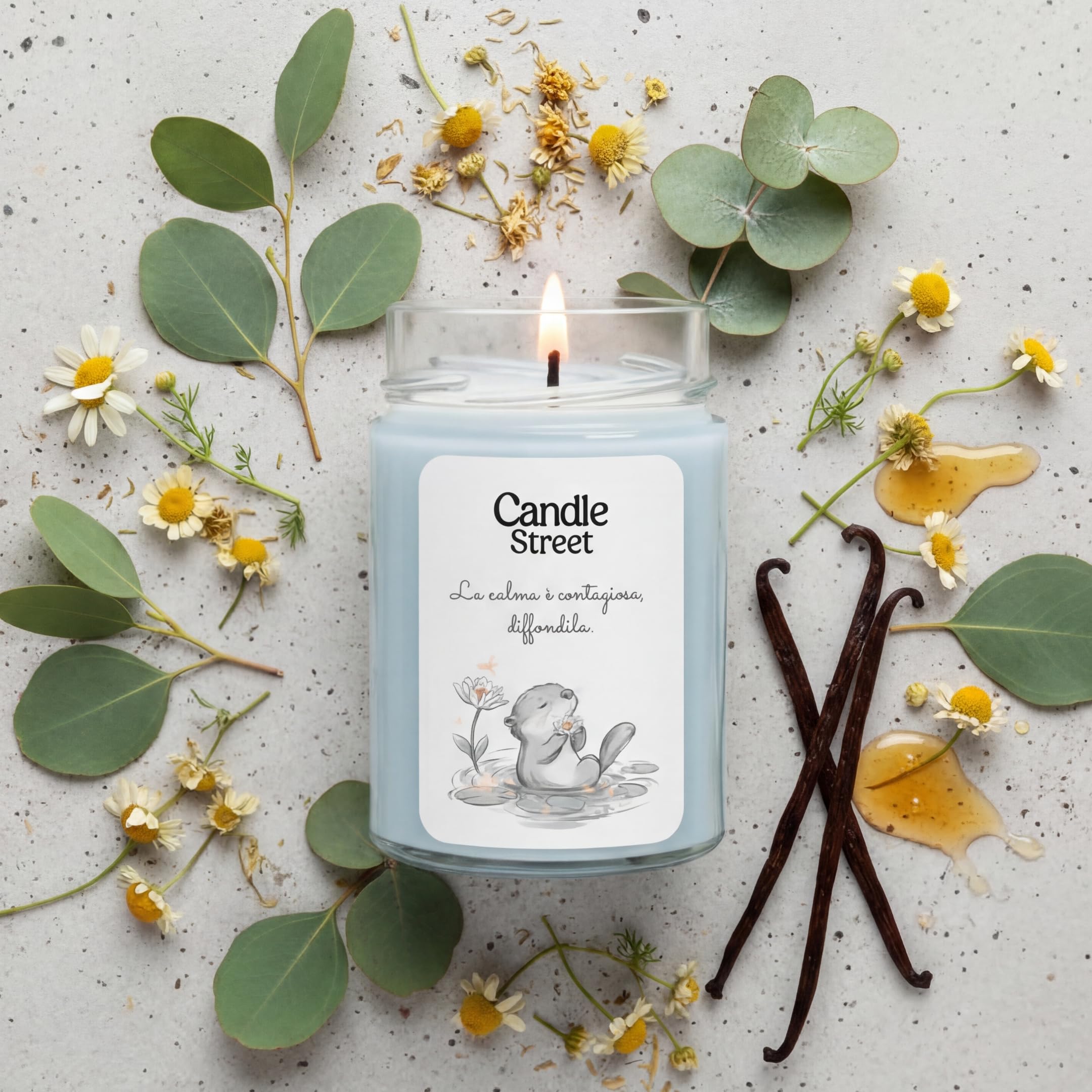 Candle Street | La Calma - entspannende Noten | handgemachte Duftkerze | Duft aus Baumwolle, Frangipani und weißem Moschus | 500 g | Lange Brenndauer 100 h | Vegan, hergestellt in Italien, Relax und