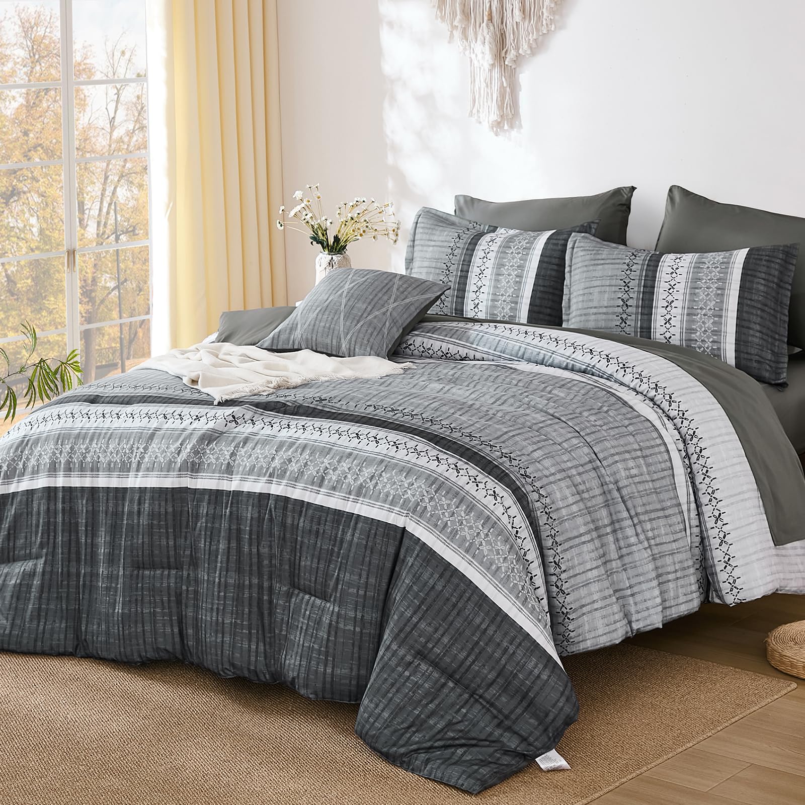 Dintszyayue Grey King Comforter Size Set, 8 Pieces Striped Texture Bed in a Bag Bedding Sets, Lightweight Soft Comforter and Sheet Set, All Season Microfiber Teen Boys Bedding Sets for Men Women