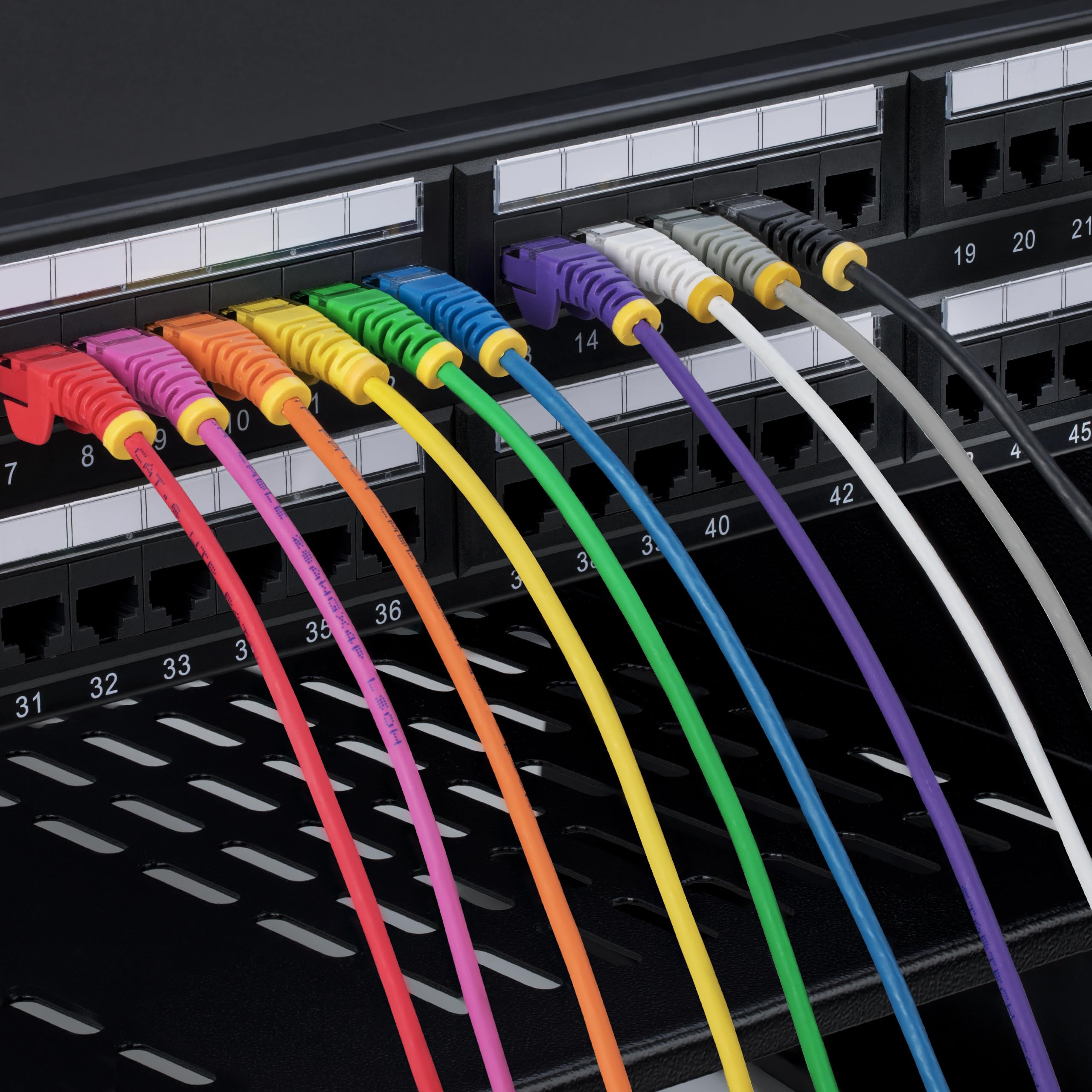 StarTech Cavo Ethernet CAT6 Slim da 25 cm Nero, Confezione da 10, Snagless RJ45 LSZH, Cavo Patch di Rete Sottile 28AWG in Rame Puro