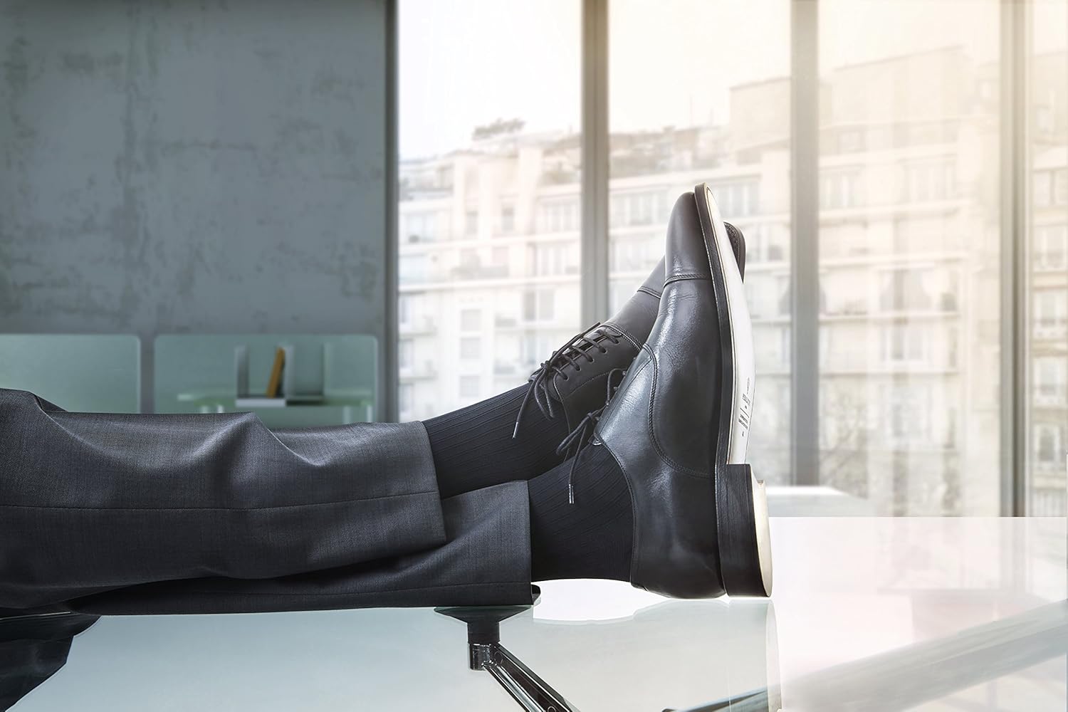 JOBST forMen Ambition Knee High with SoftFit Technology Band, 20-30 mmHg Ribbed Dress Compression Socks, Closed Toe, 2 Regular, Black