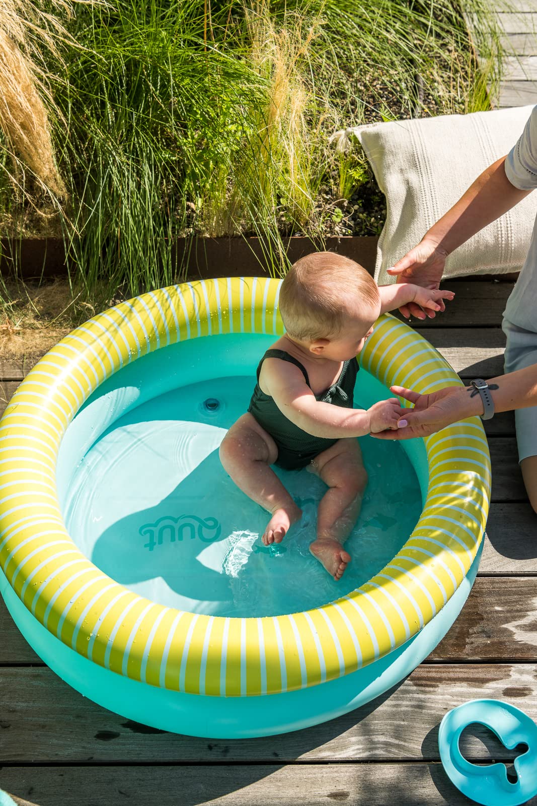 Quut Dippy - Piscina inflable de PVC Premium de calidad (0,25 mm) - Divertido y diseño a partir de 1 año - bebé - 80 cm de diámetro (azul plátano)