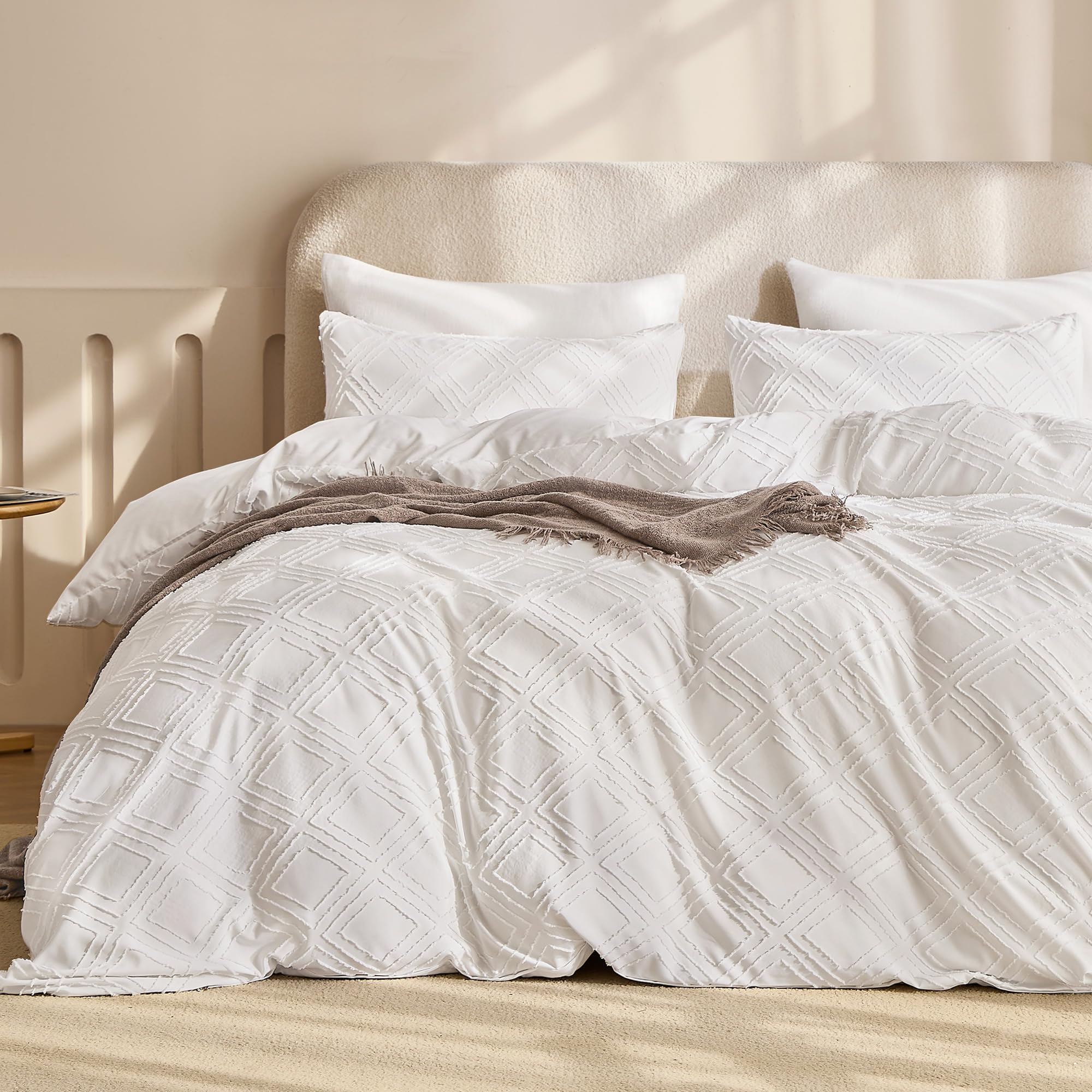 JELLYMONI Ultra-Soft Microfiber 3pcs Tufted Duvet Cover Set, White Boho Textured Bedding Cover Jacquard Rhombus Geometric Pattern Reversible Comforter Cover with Zipper Closure & Corner Ties (Twin)