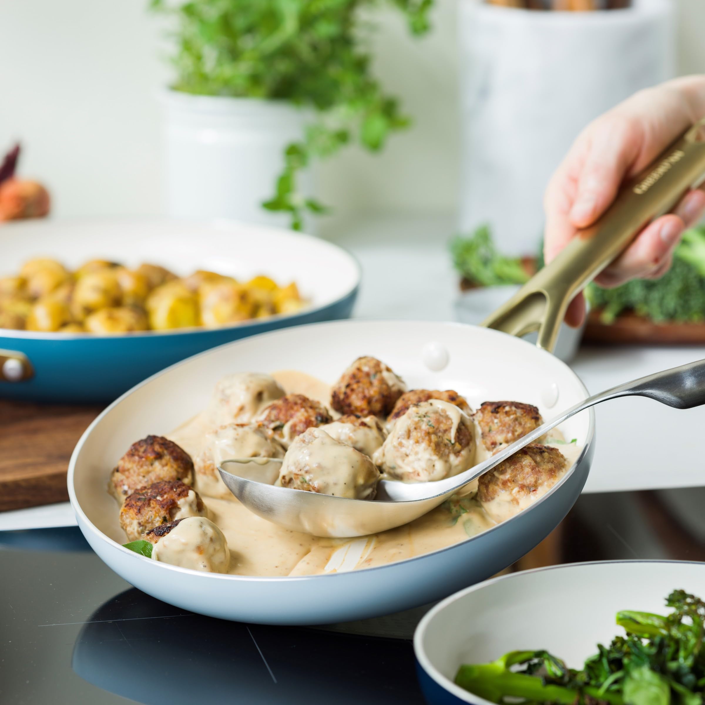 GreenPan Shades Set 3 Padelle Ceramica Antiaderente, Ø 20/24/28 cm, Senza PFAS, Alluminio Riciclato, Compatibile Induzione, Adatte al Forno 220 °C, Lavastoviglie, Coastal
